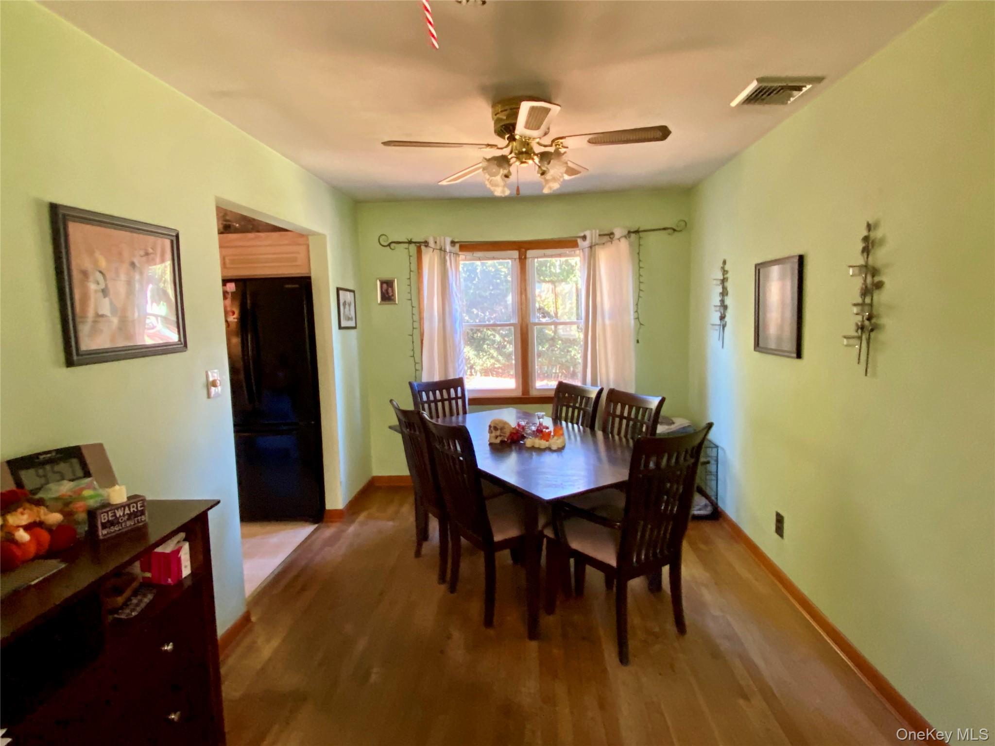 65 Oak Avenue, Huntington Station, NY 11746