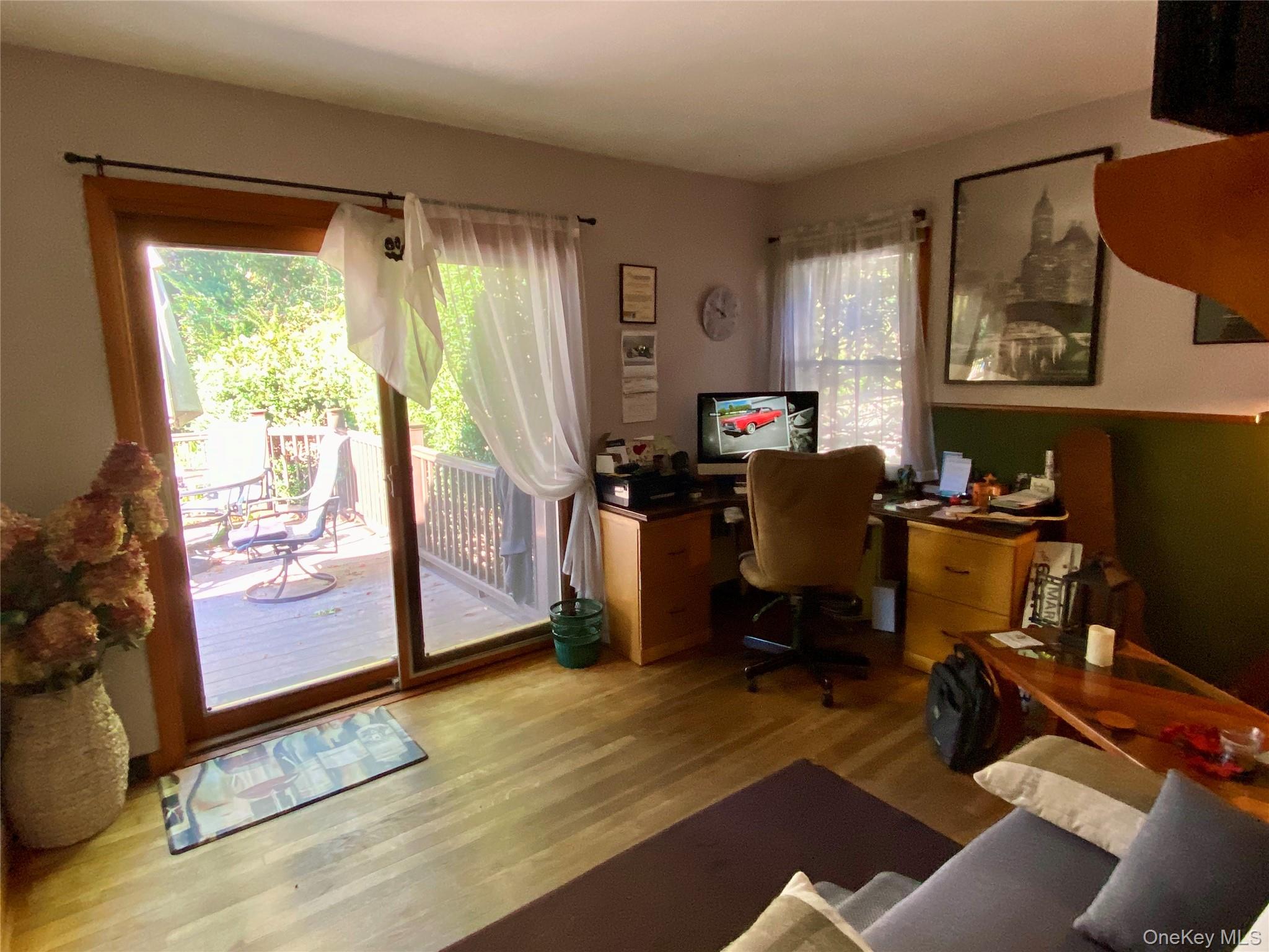 65 Oak Avenue, Huntington Station, NY 11746