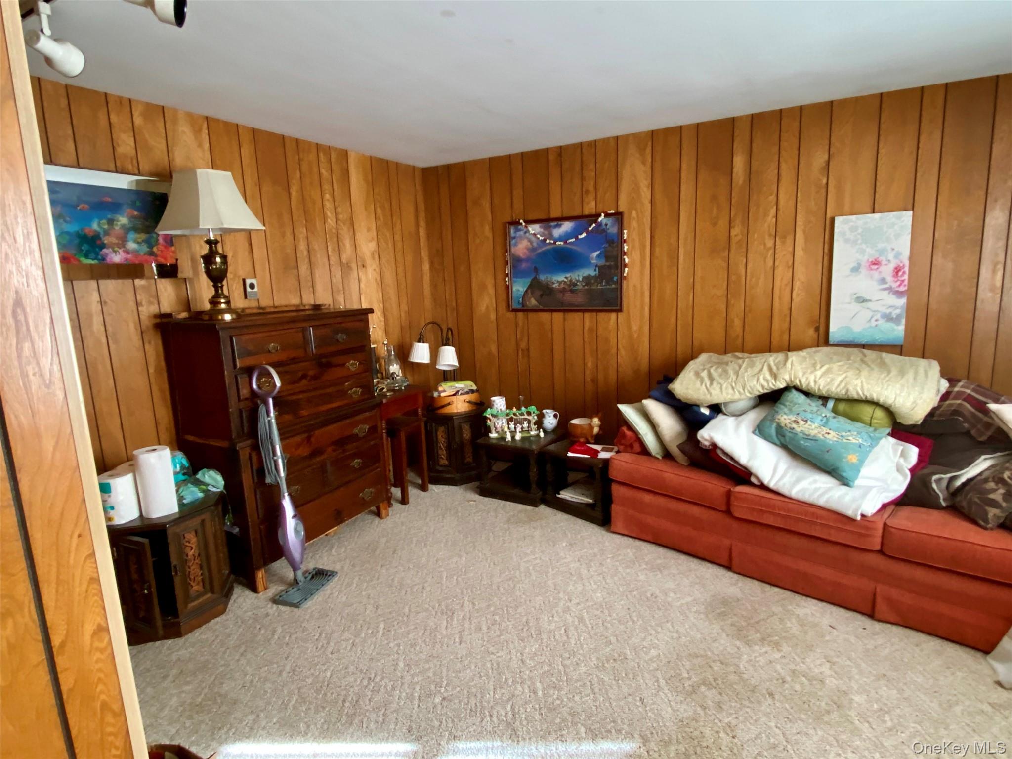 65 Oak Avenue, Huntington Station, NY 11746