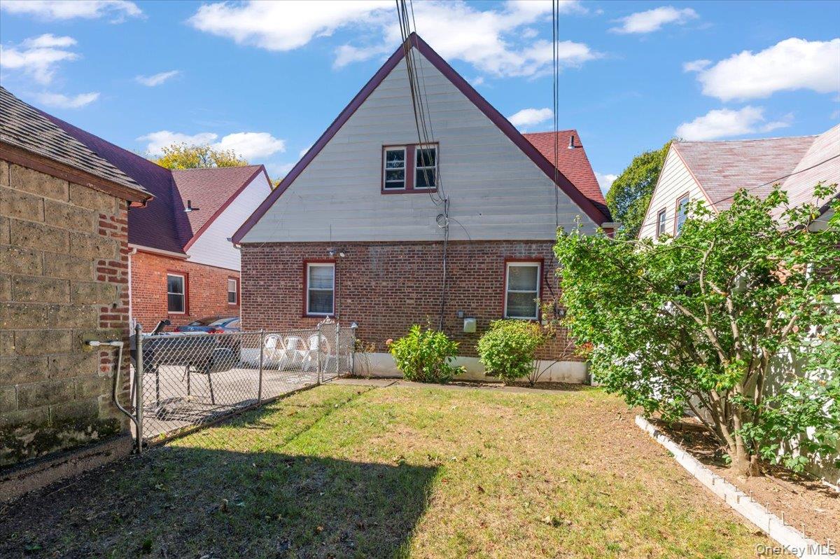 11615 220th Street, Cambria Heights, NY 11411