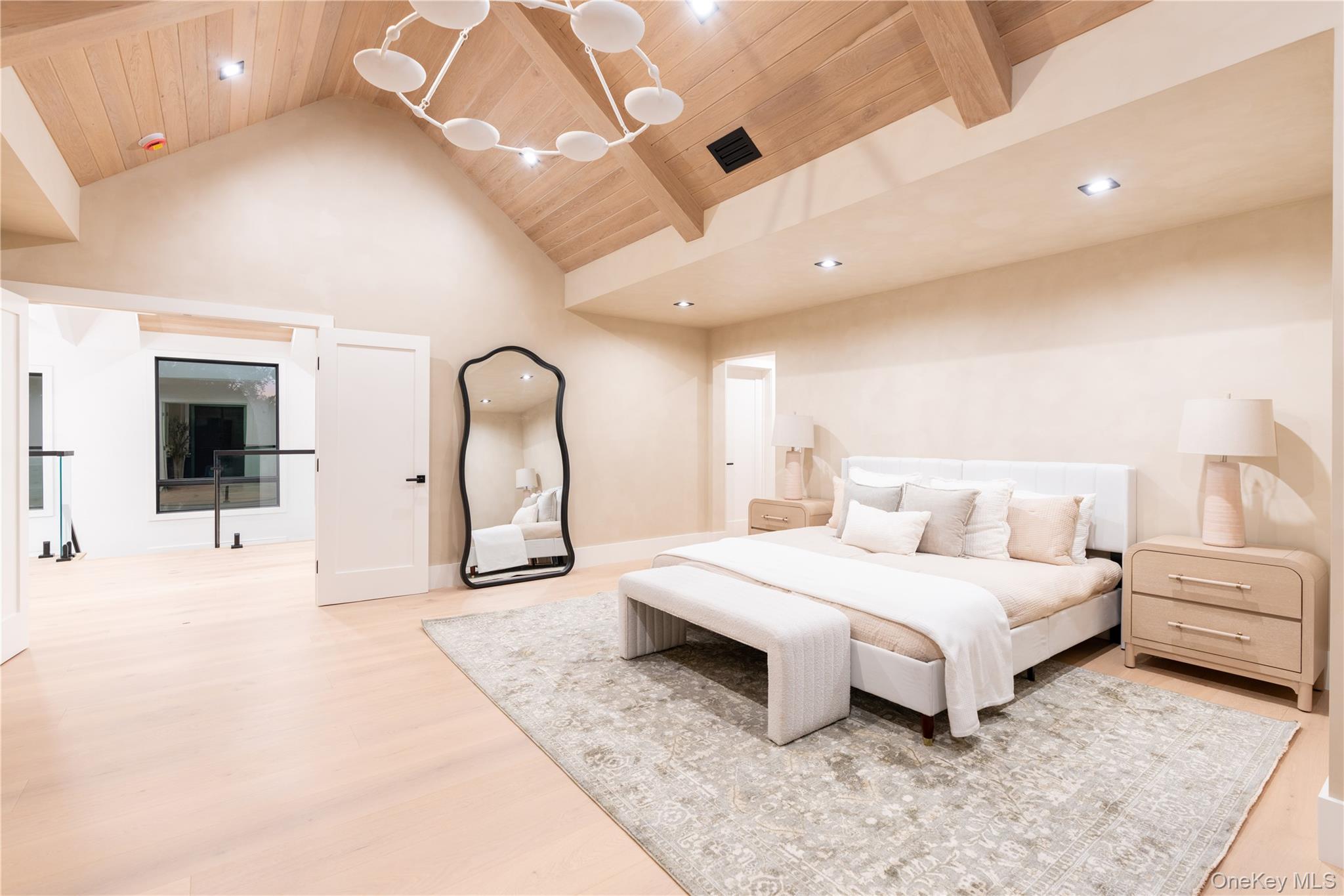 487 Davie Street, Westbury, NY 11590