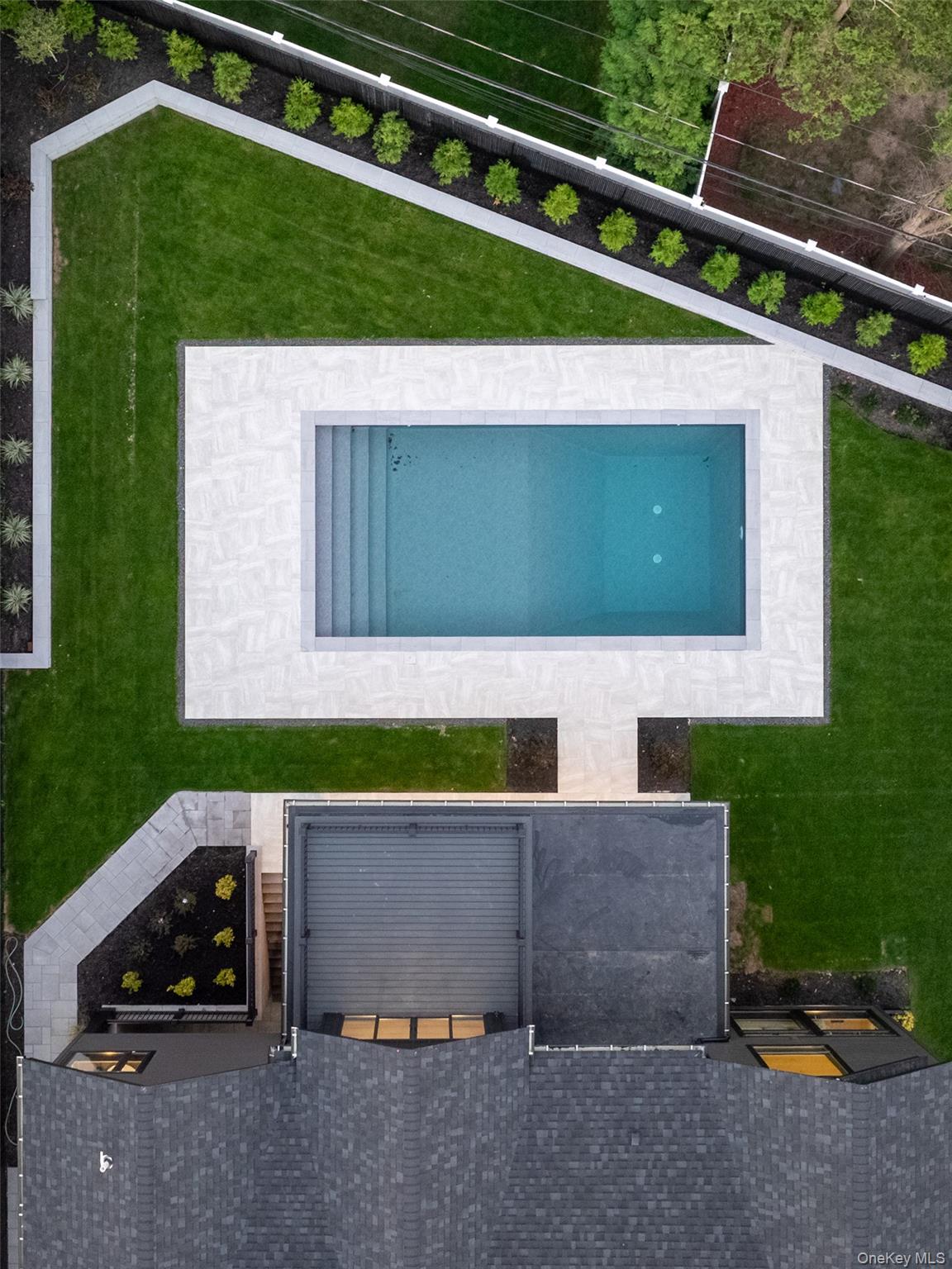 487 Davie Street, Westbury, NY 11590