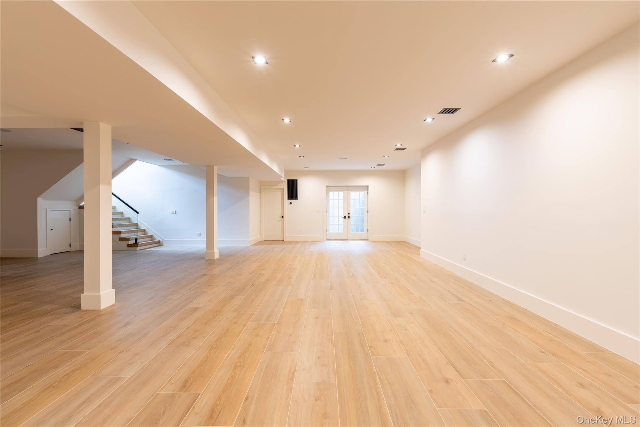 487 Davie Street, Westbury, NY 11590