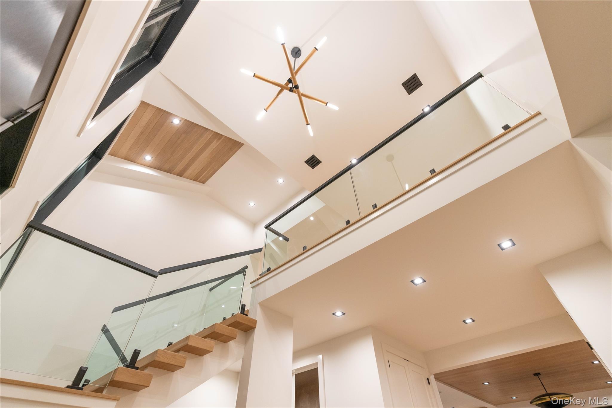 487 Davie Street, Westbury, NY 11590