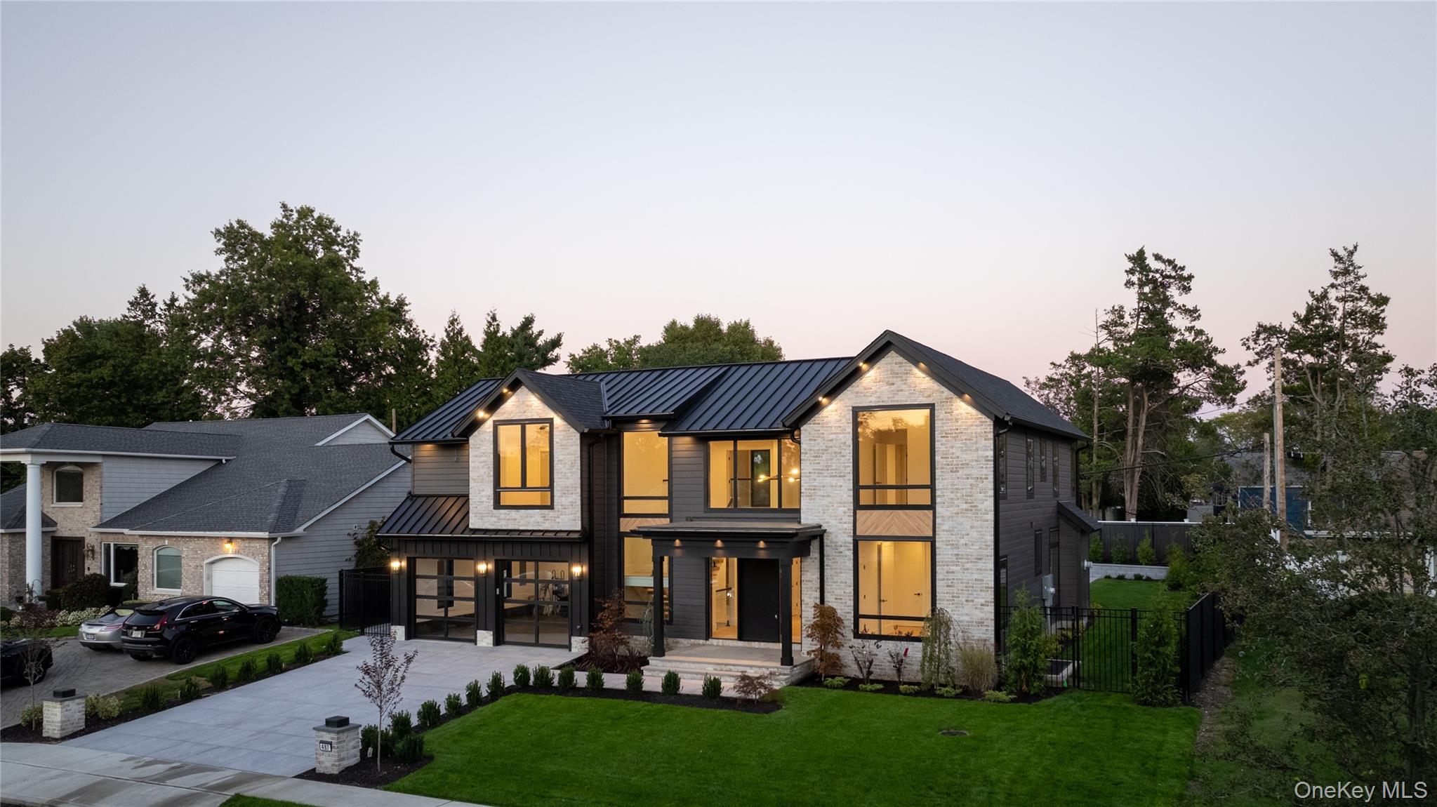 487 Davie Street, Westbury, NY 11590