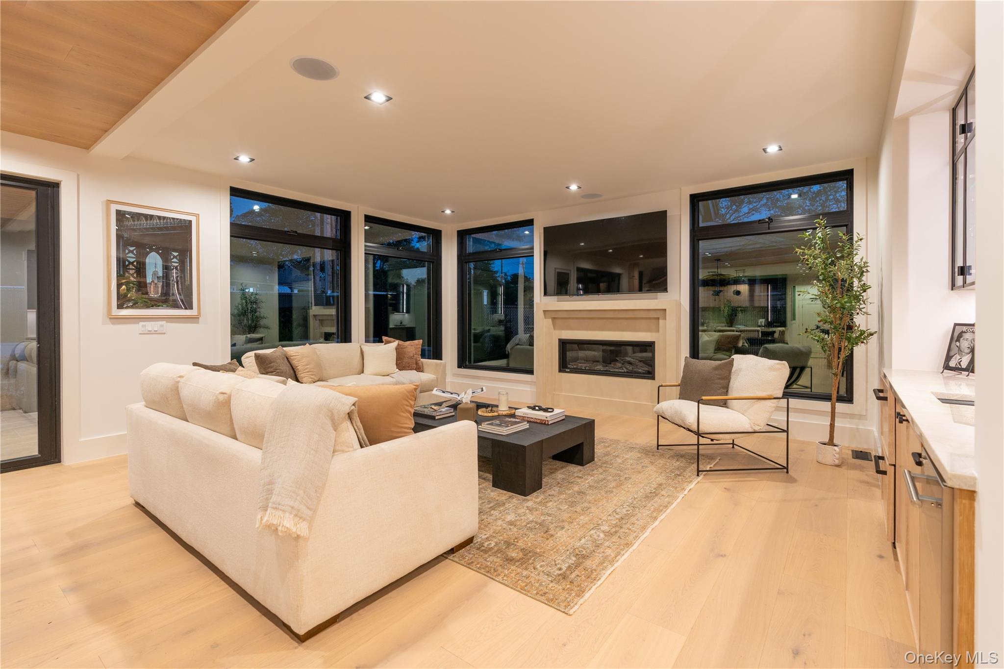 487 Davie Street, Westbury, NY 11590