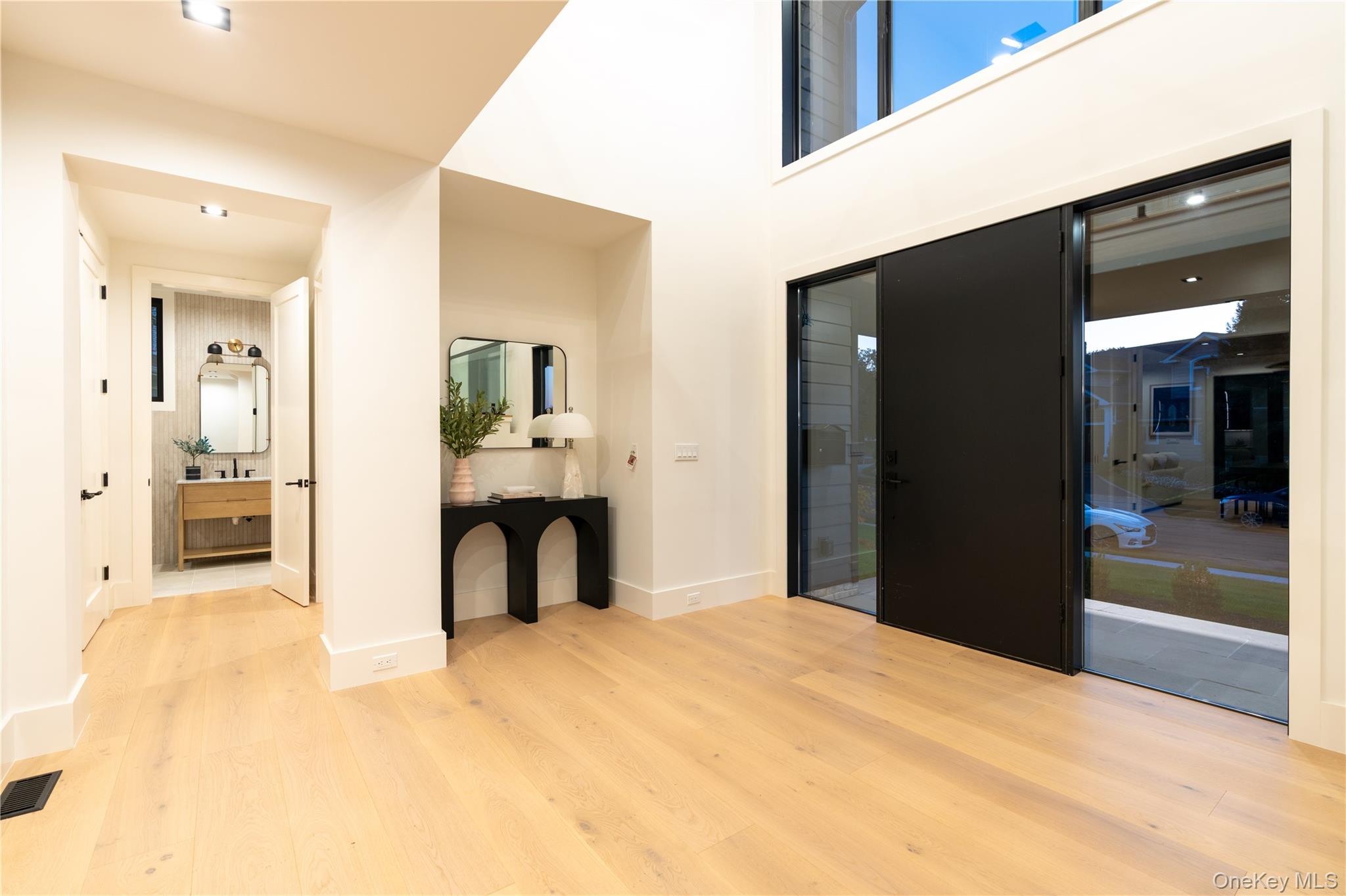 487 Davie Street, Westbury, NY 11590