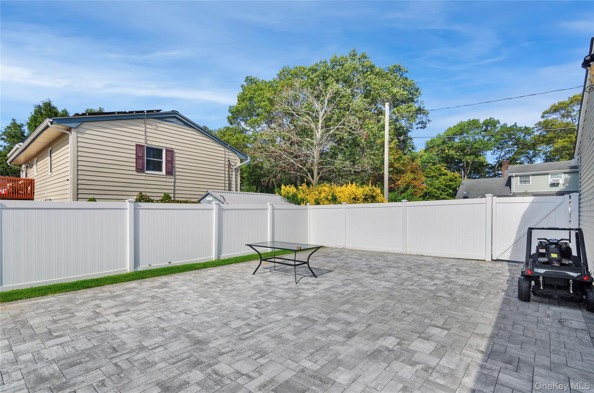 122 Dougherty Avenue, Holbrook, NY 11741