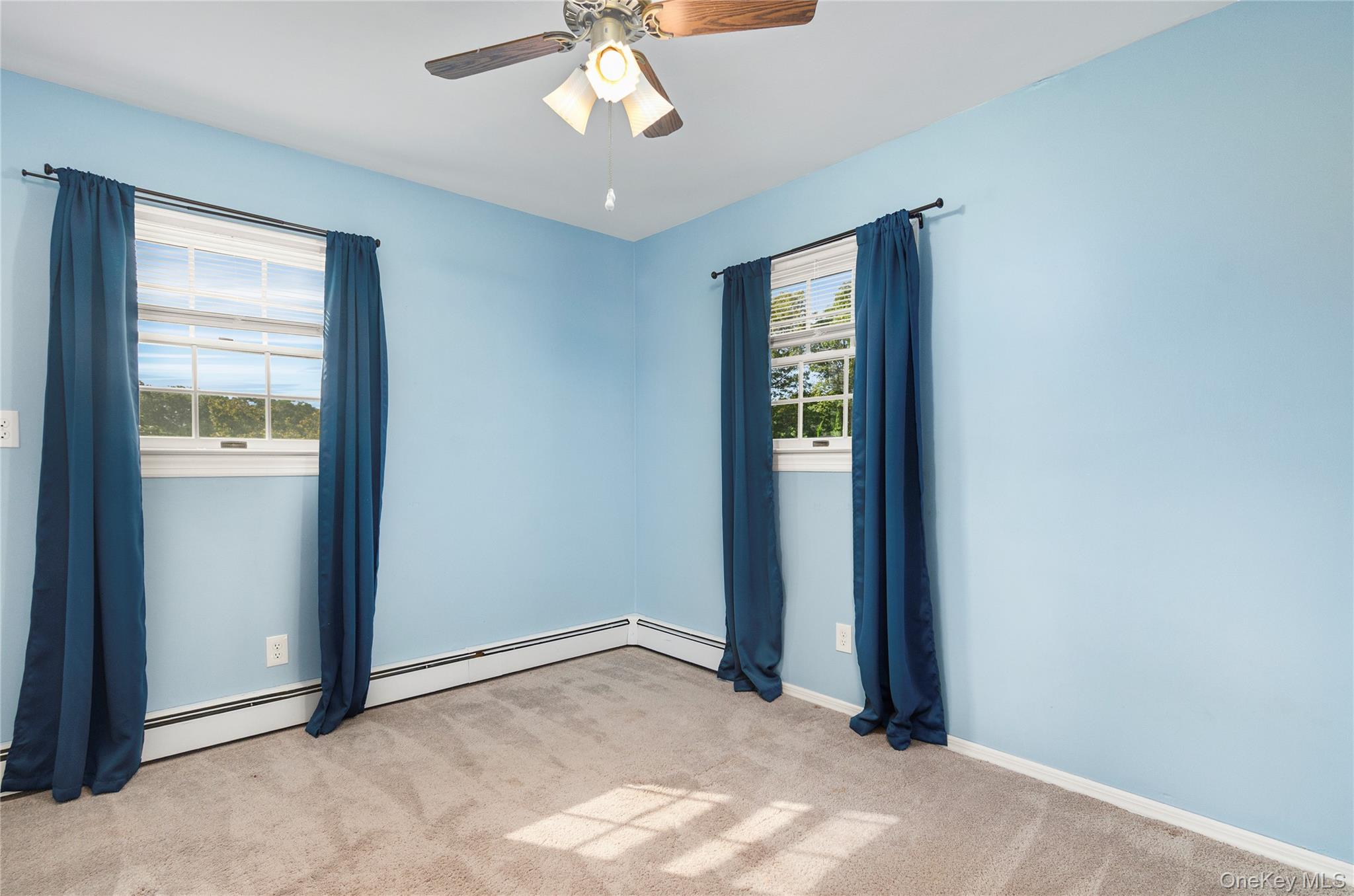 122 Dougherty Avenue, Holbrook, NY 11741