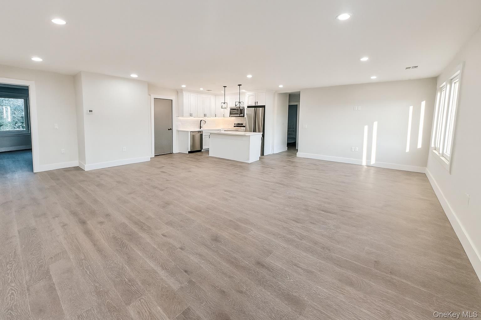 437 Sunrise Highway, West Babylon, NY 11704