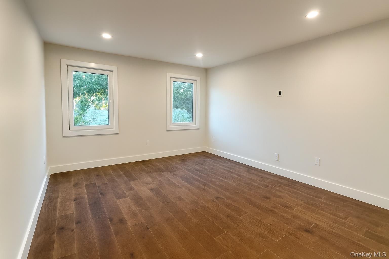 437 Sunrise Highway, West Babylon, NY 11704