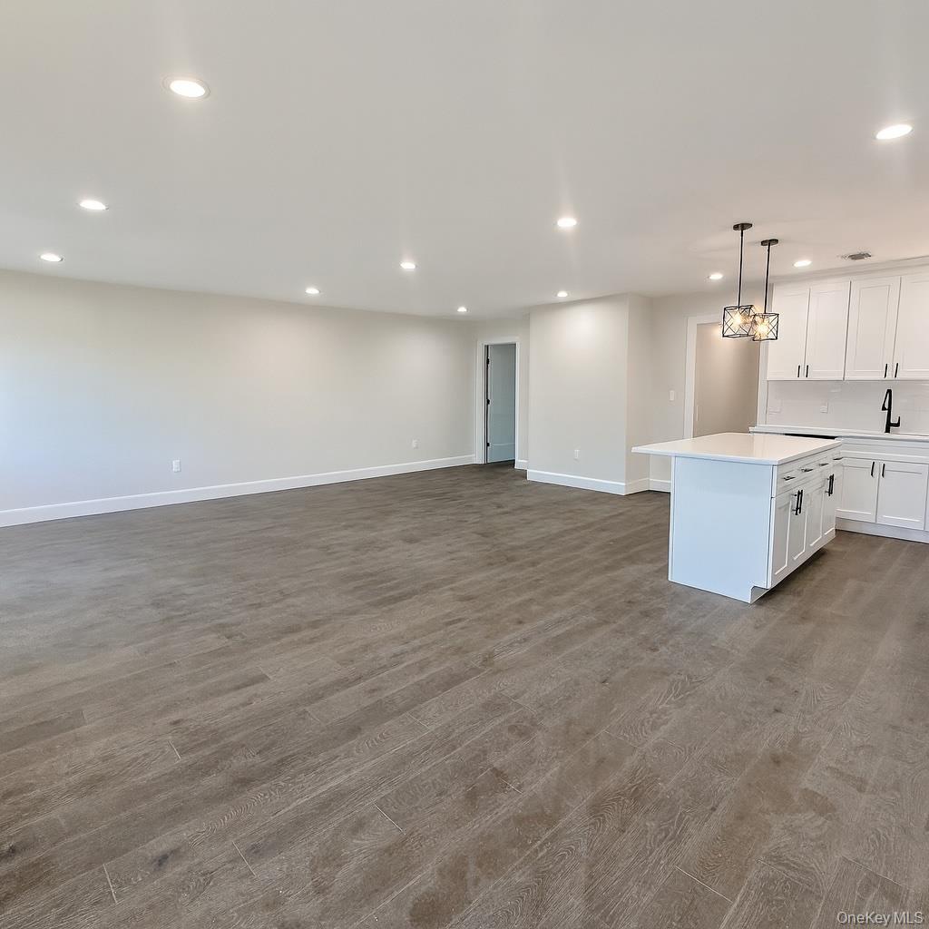 437 Sunrise Highway, West Babylon, NY 11704