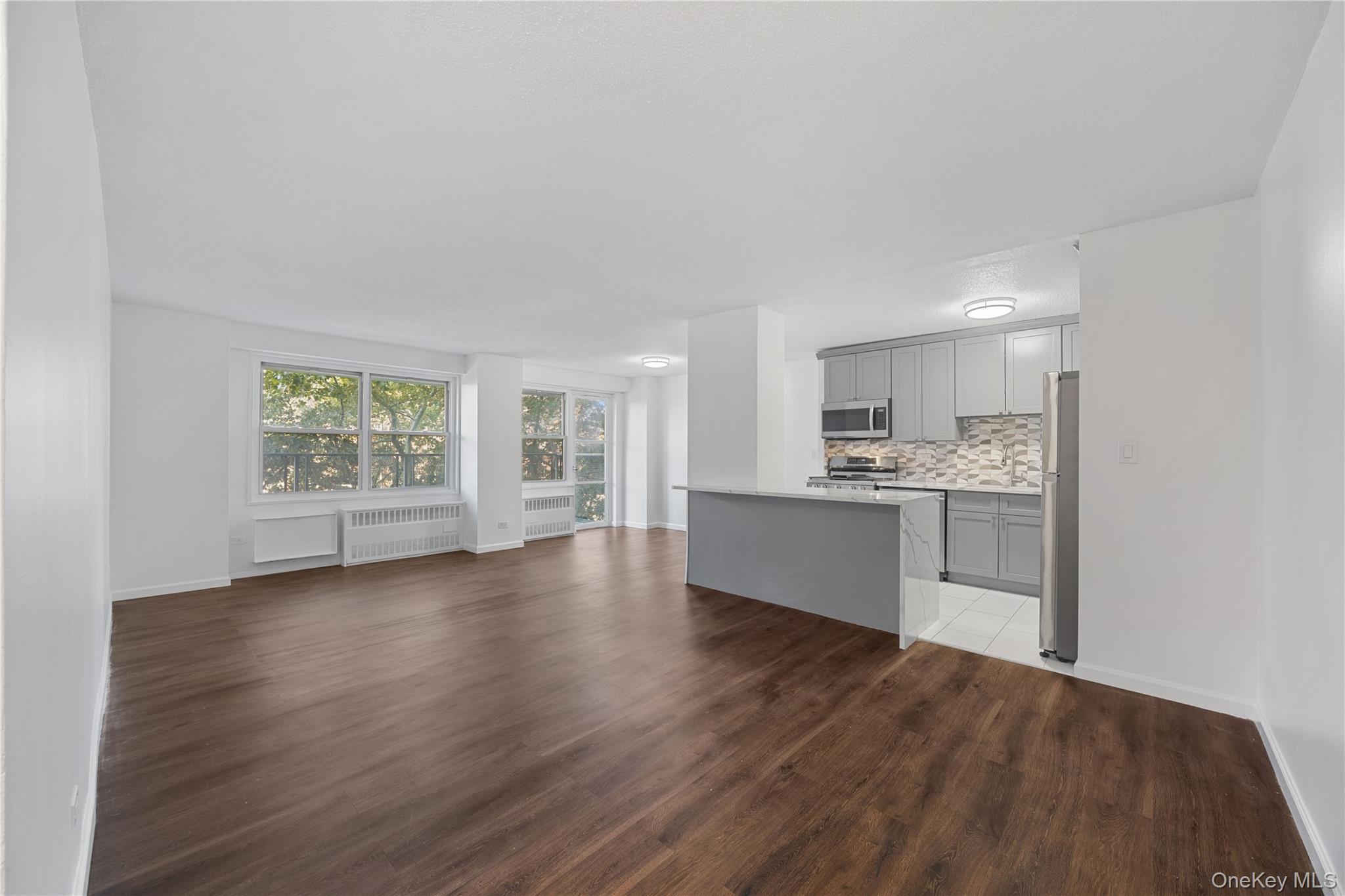 2550 Olinville Avenue # 4G, Bronx, NY 10467