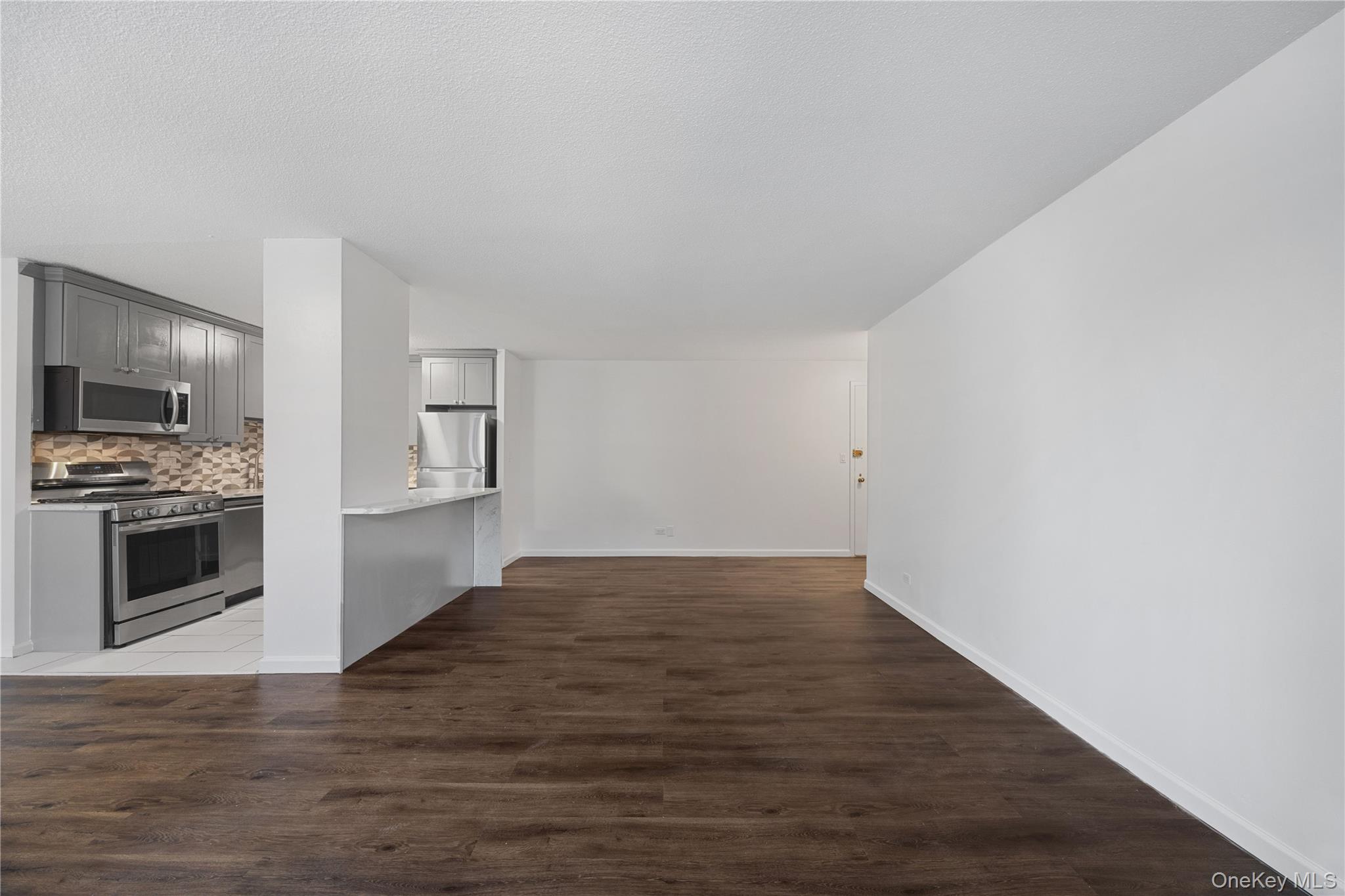 2550 Olinville Avenue # 4G, Bronx, NY 10467