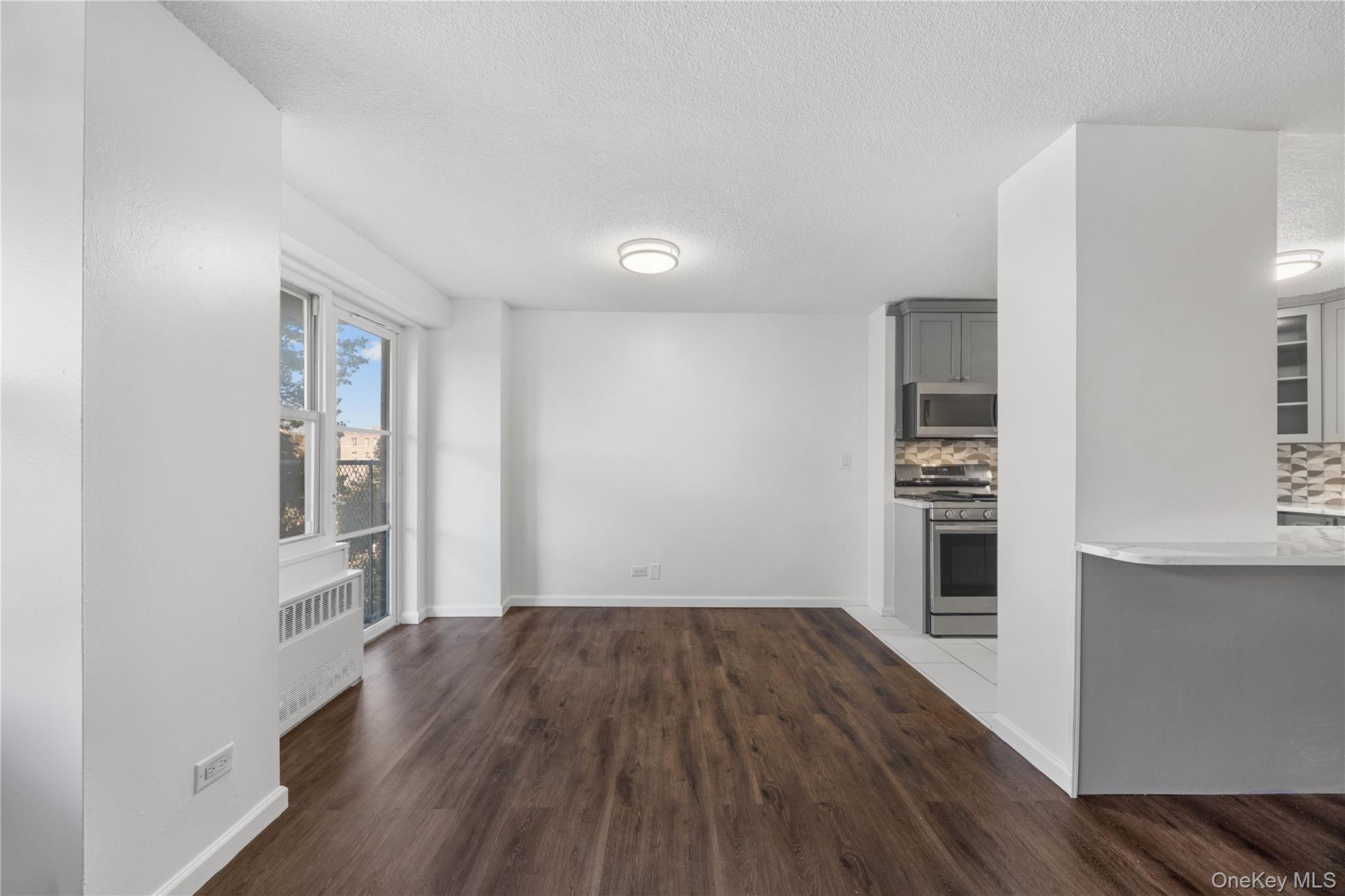 2550 Olinville Avenue # 4G, Bronx, NY 10467