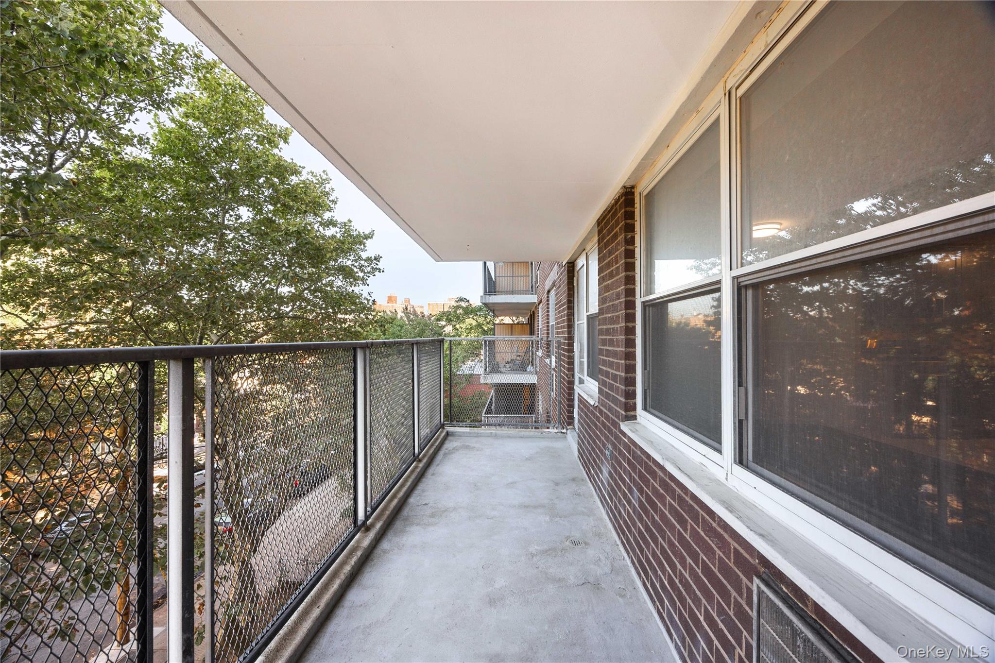 2550 Olinville Avenue # 4G, Bronx, NY 10467