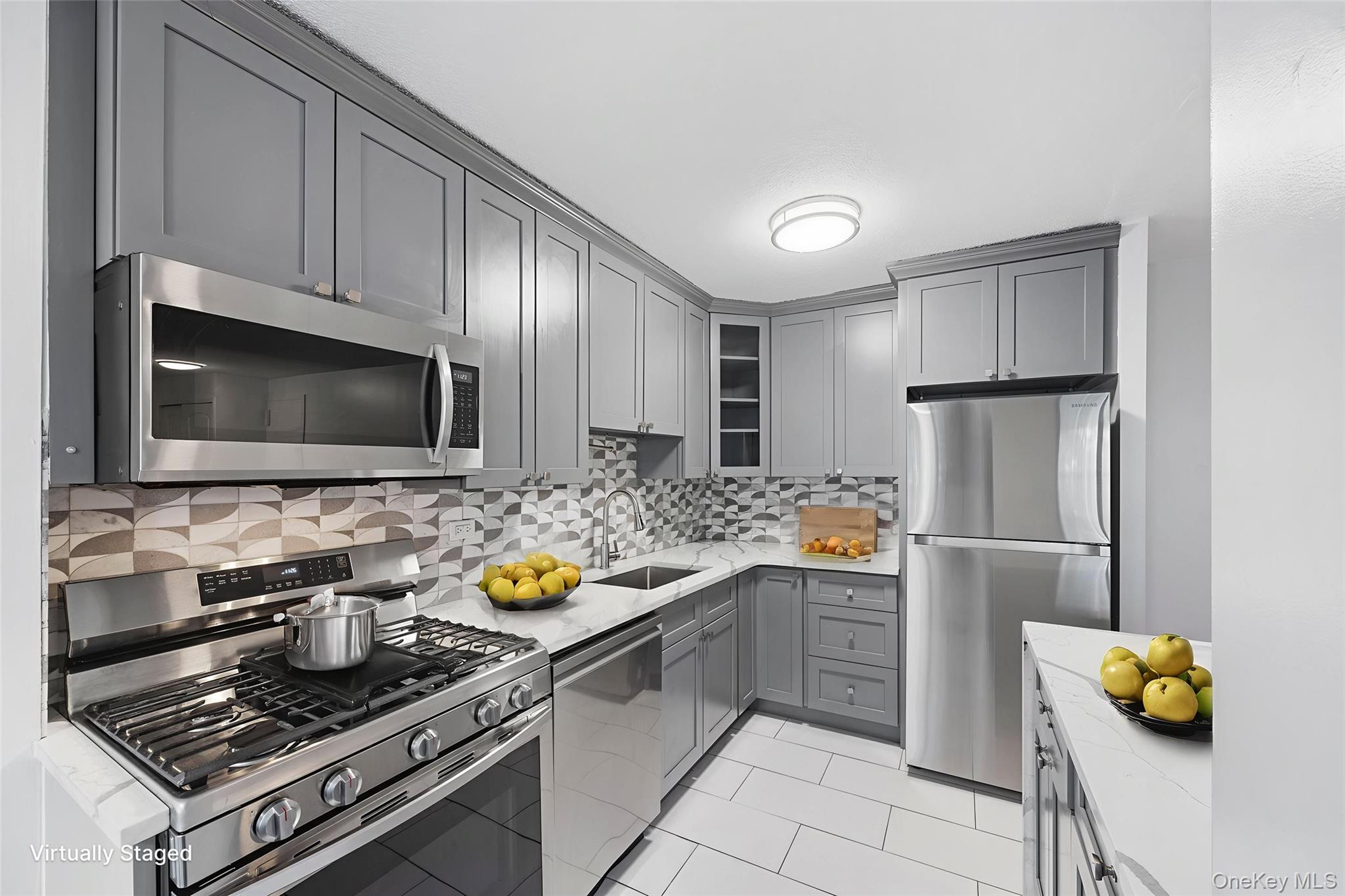 2550 Olinville Avenue # 4G, Bronx, NY 10467