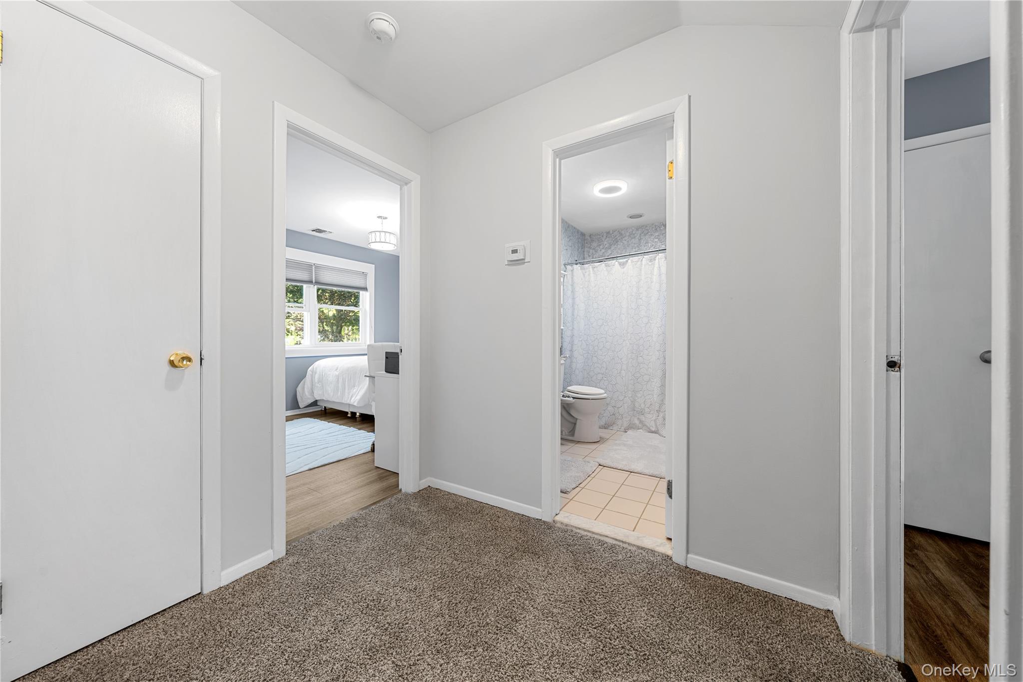 18 Lindsey Court, Holtsville, NY 11742