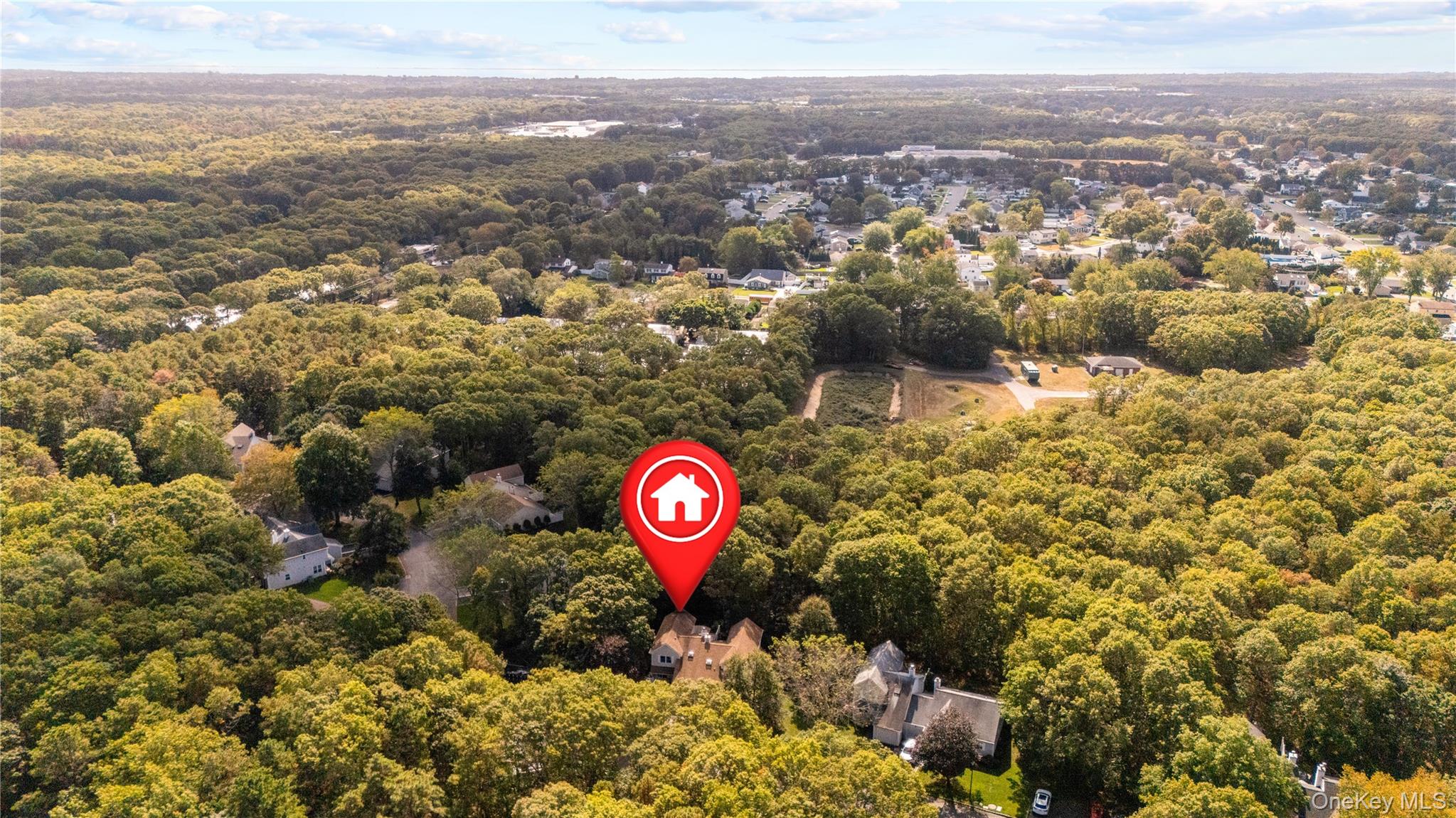 18 Lindsey Court, Holtsville, NY 11742