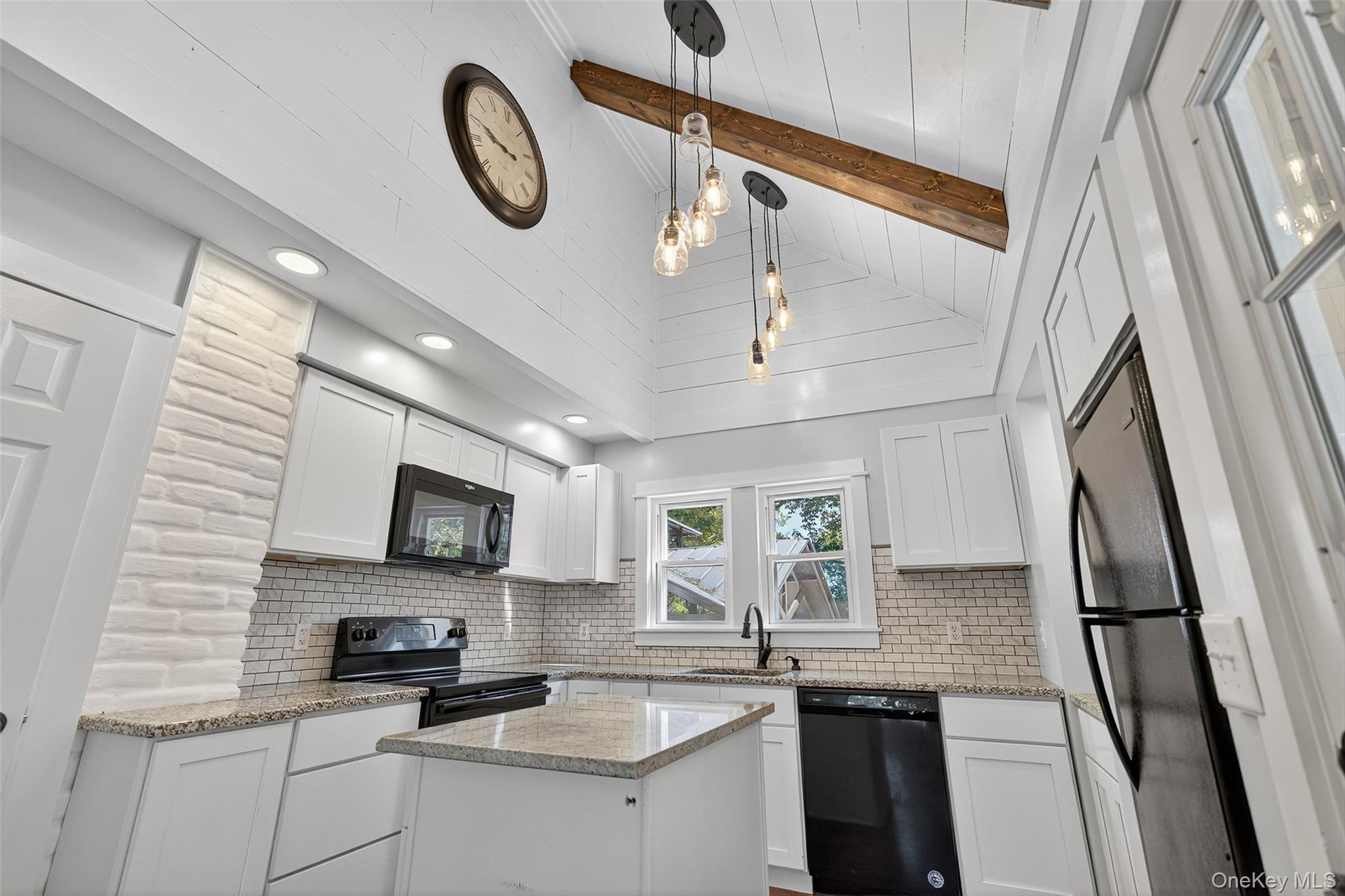 15 Clark Street, Middletown, NY 10940