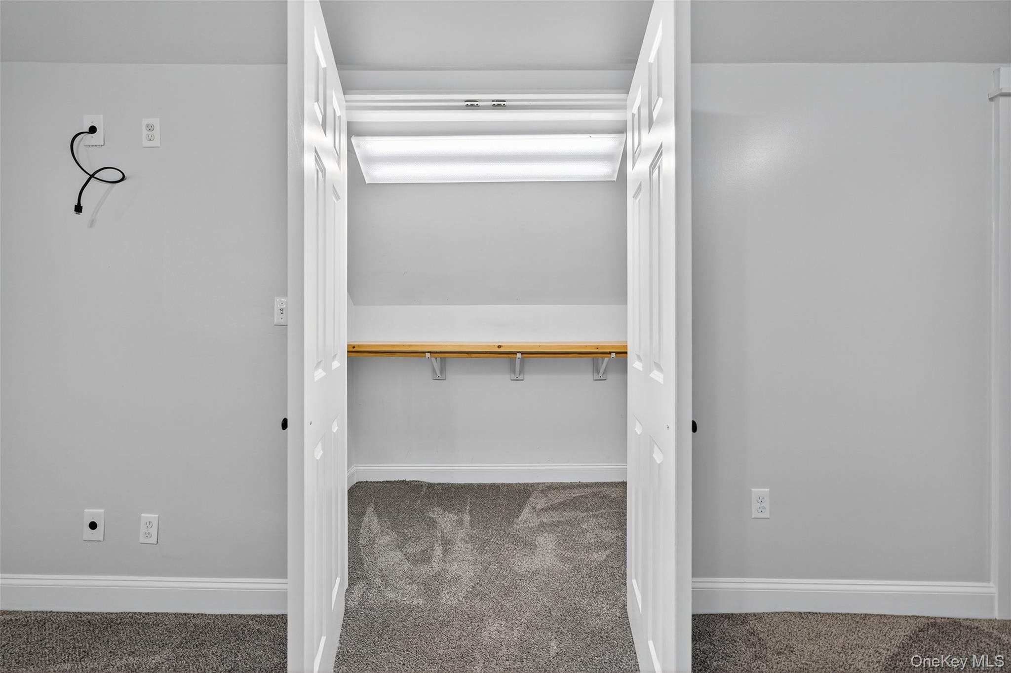 15 Clark Street, Middletown, NY 10940