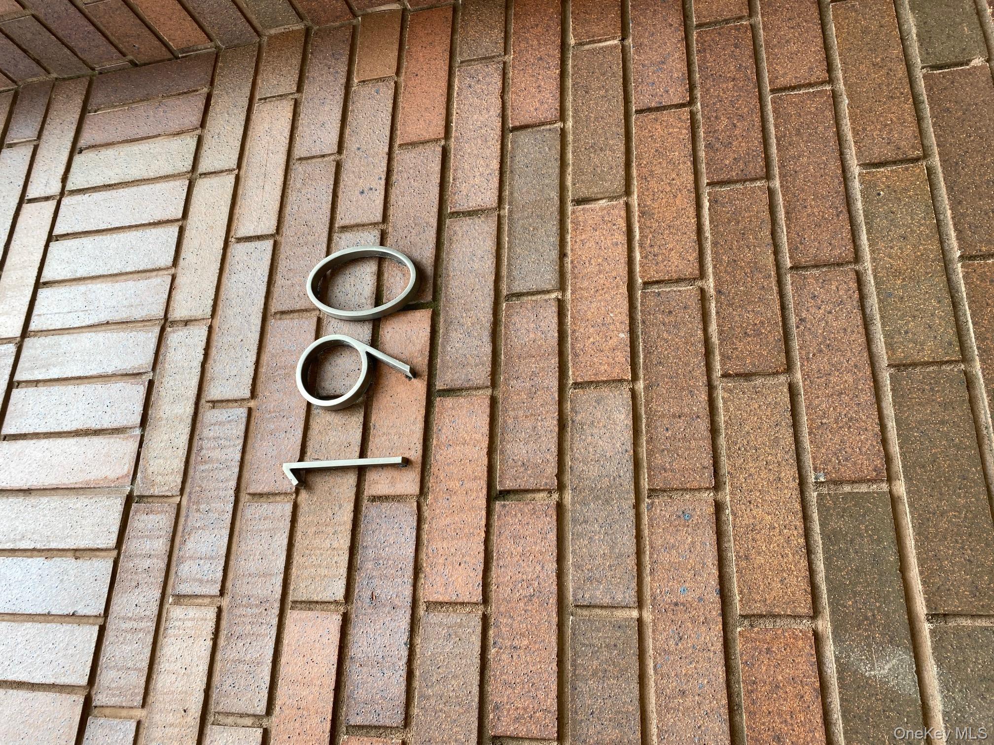 190 W 239th Street, Bronx, NY 10463