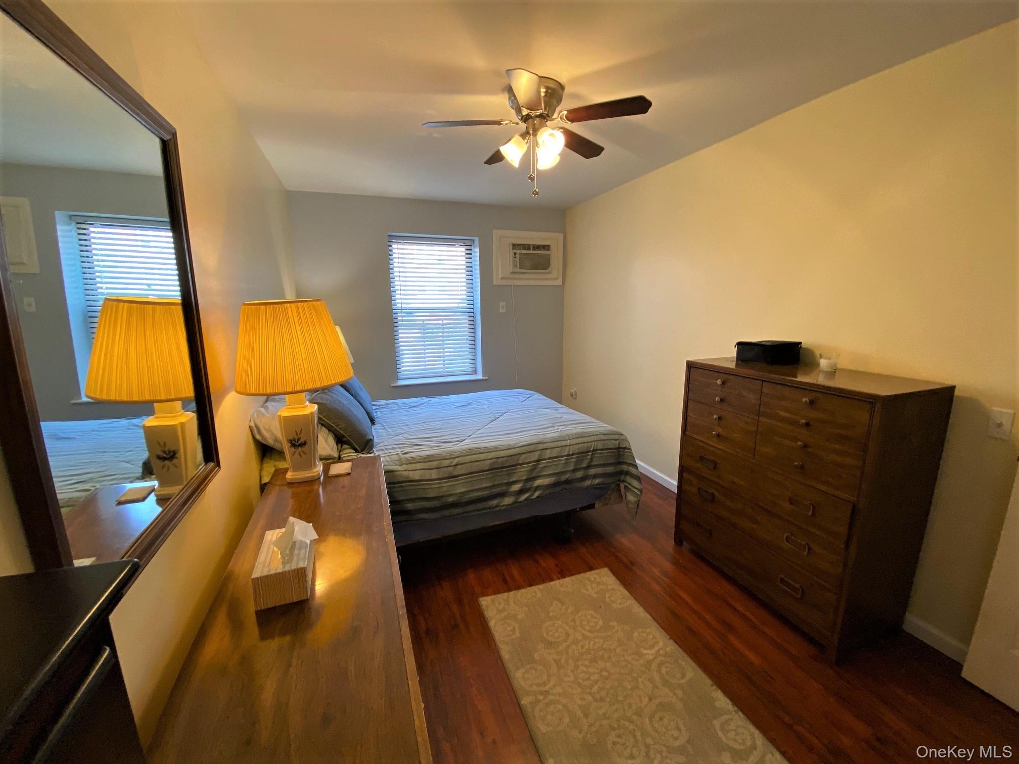 190 W 239th Street, Bronx, NY 10463