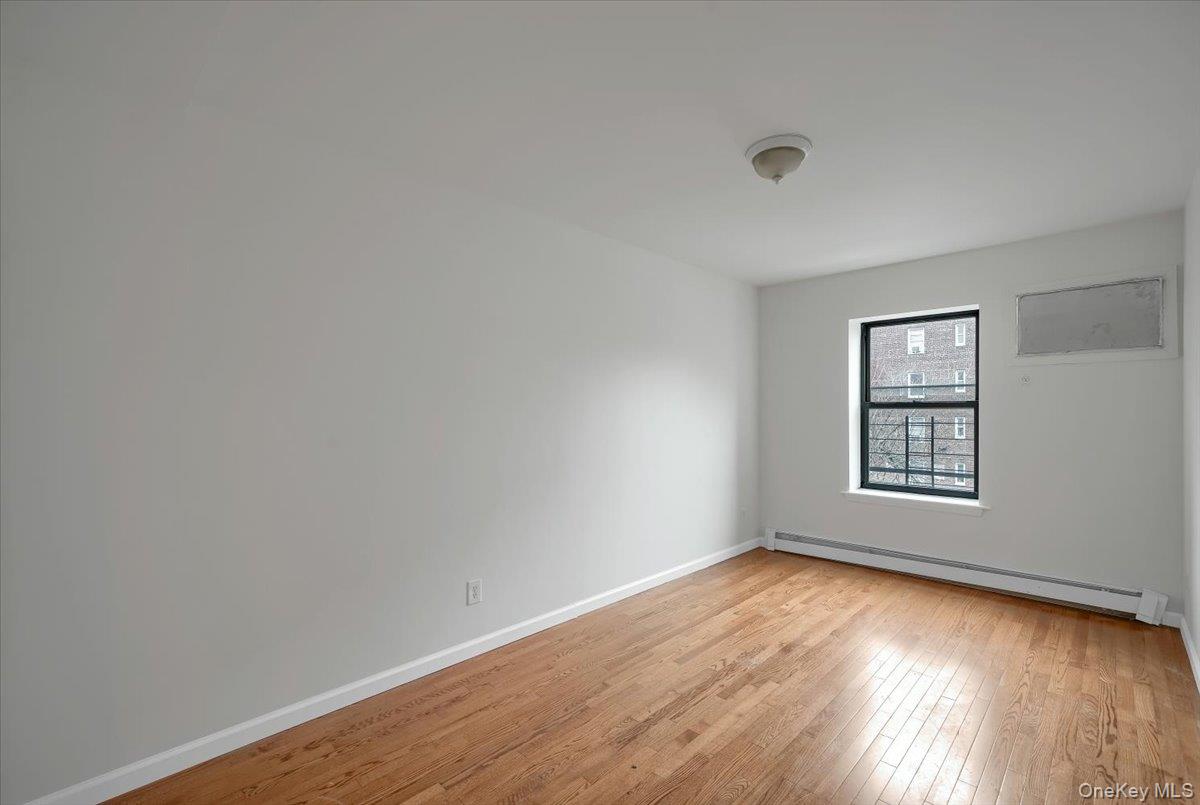 190 W 239th Street, Bronx, NY 10463