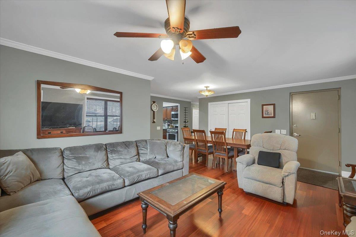 190 W 239th Street, Bronx, NY 10463