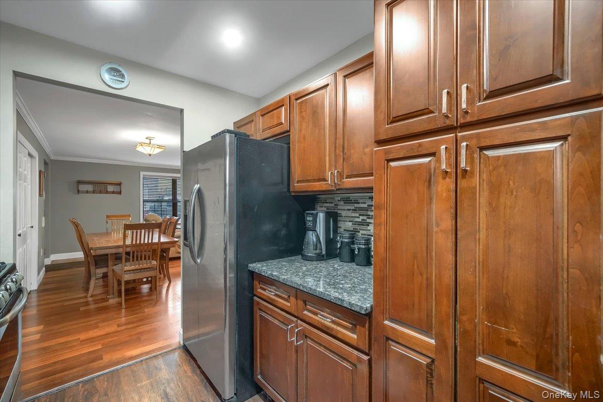 190 W 239th Street, Bronx, NY 10463