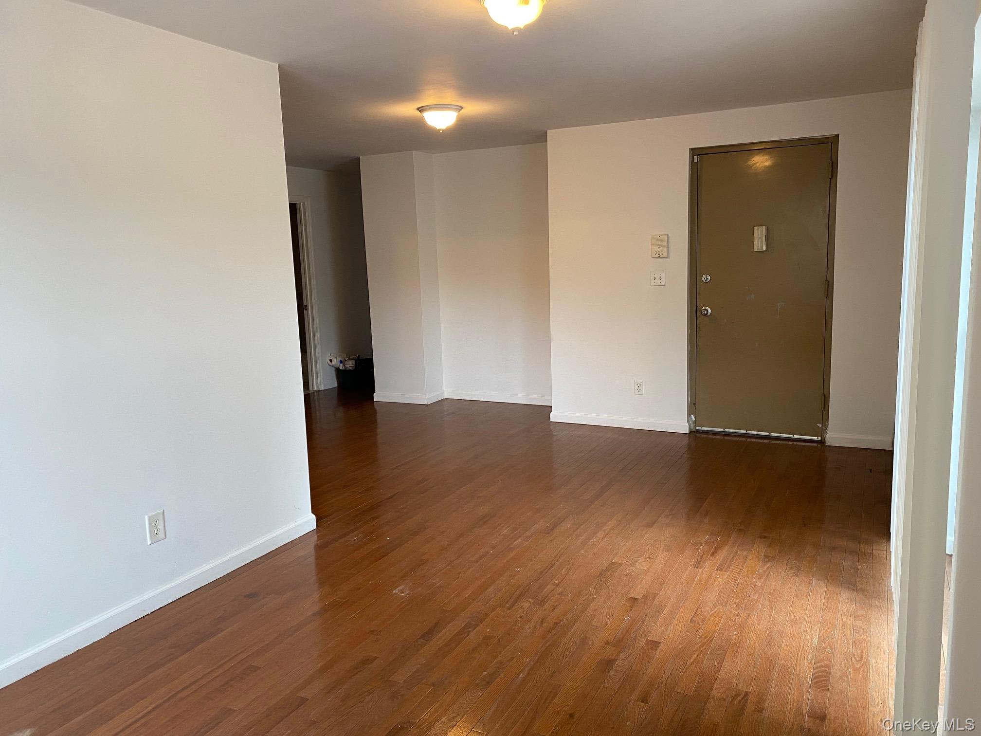 190 W 239th Street, Bronx, NY 10463