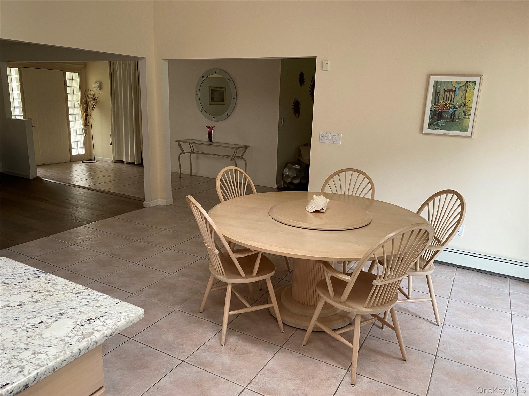 6 Twilight Court, Melville, NY 11747