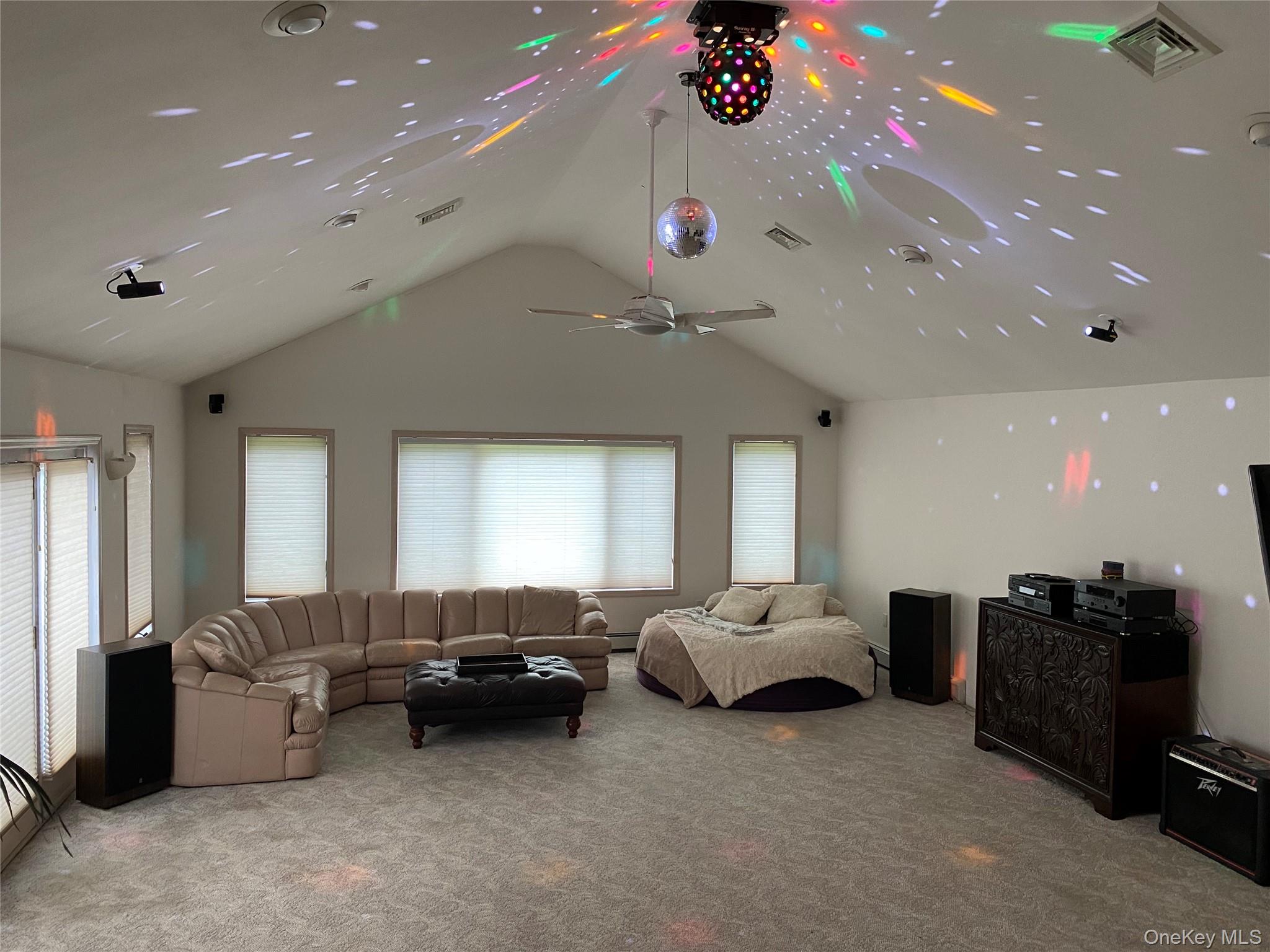 6 Twilight Court, Melville, NY 11747