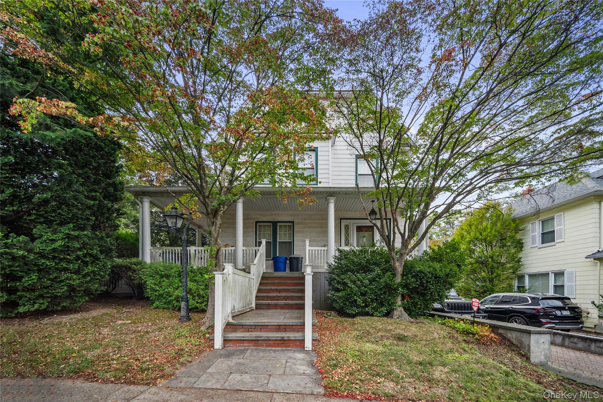 30 Monroe Street, Port Washington, NY 11050