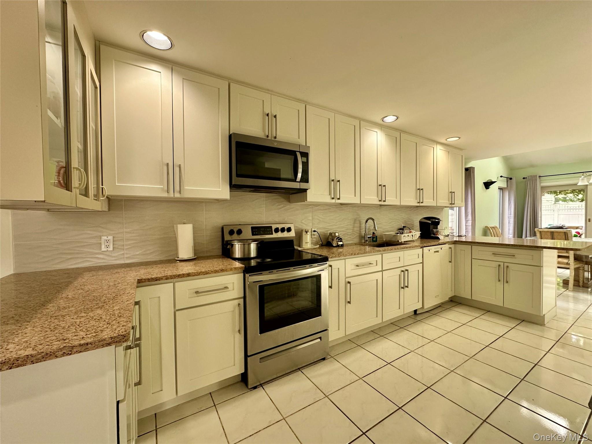 1027 Windermere Road, Franklin Square, NY 11010