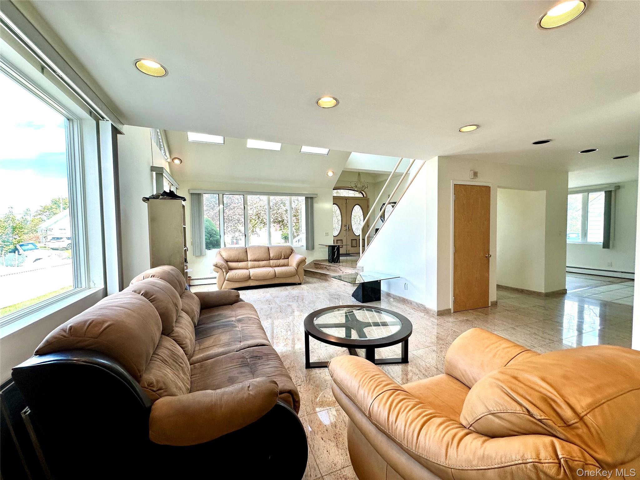 1027 Windermere Road, Franklin Square, NY 11010