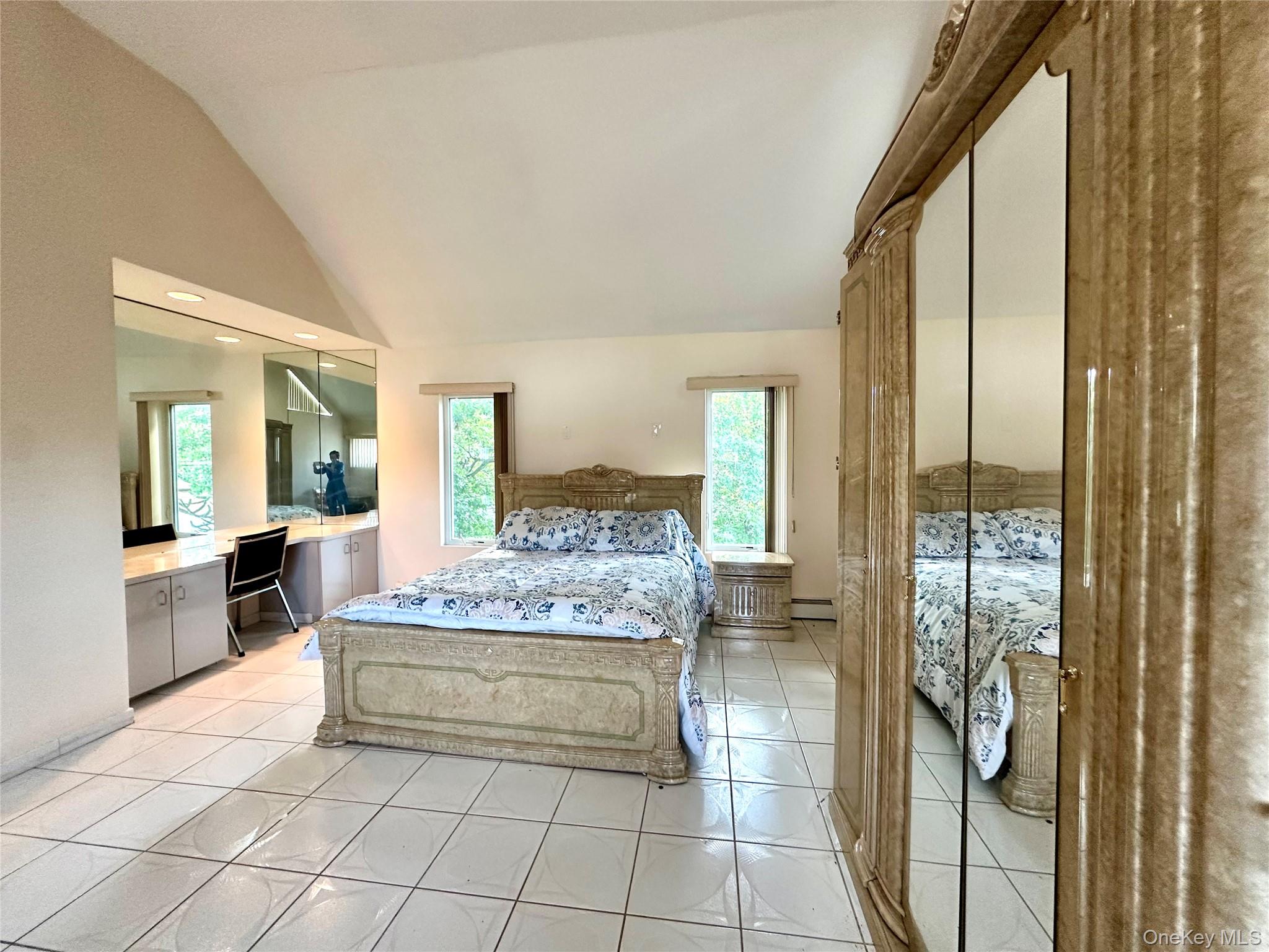 1027 Windermere Road, Franklin Square, NY 11010