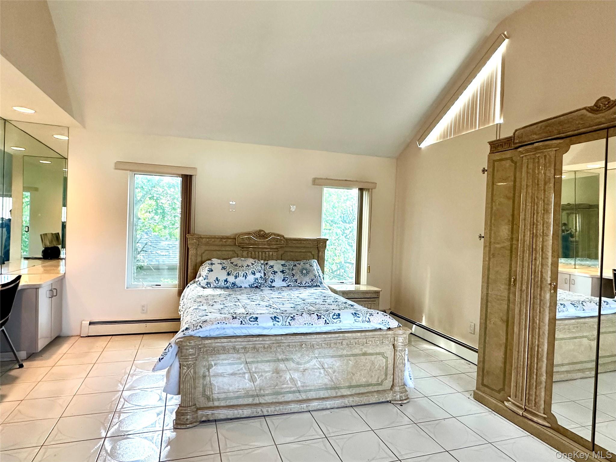 1027 Windermere Road, Franklin Square, NY 11010