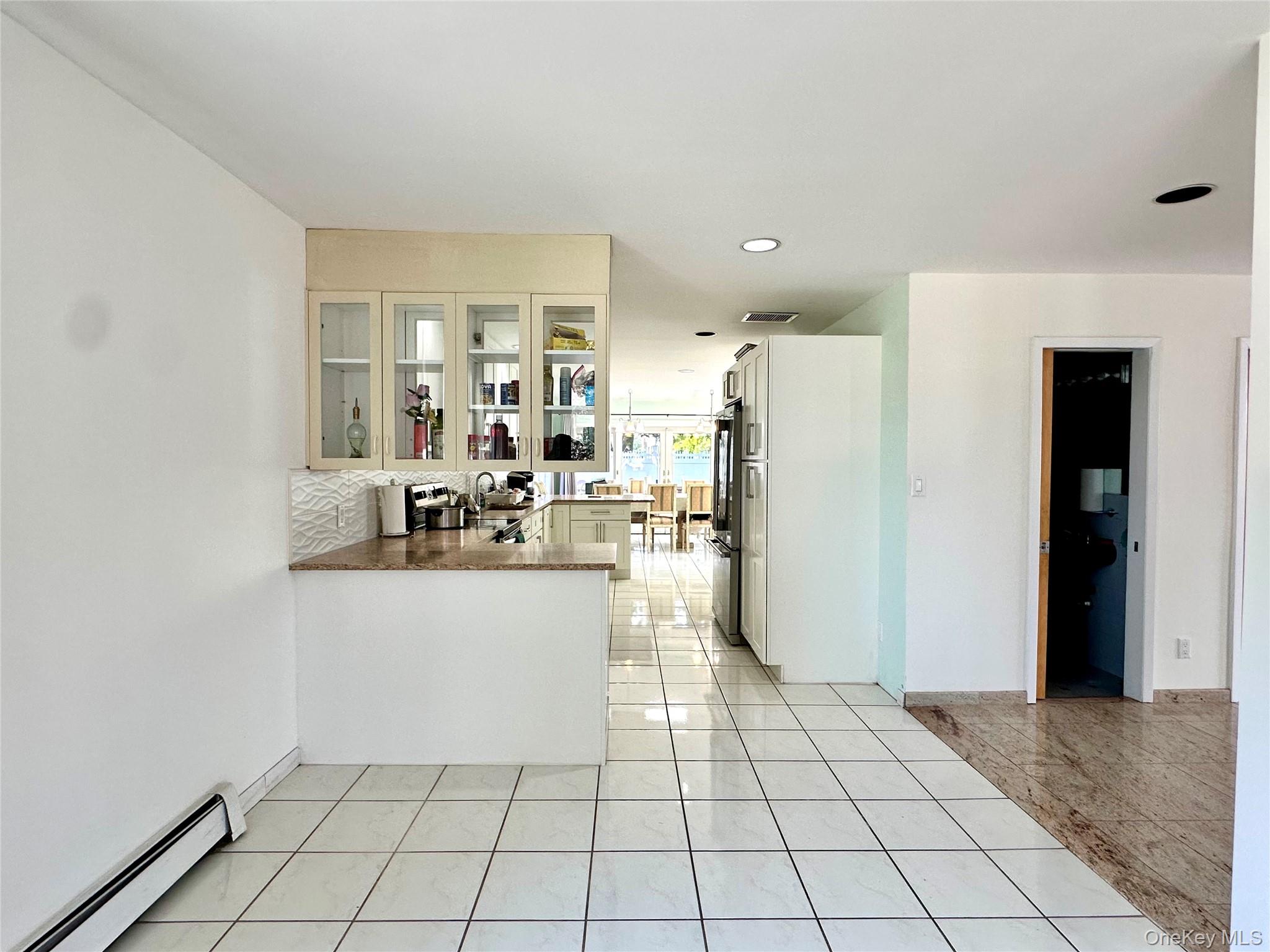 1027 Windermere Road, Franklin Square, NY 11010