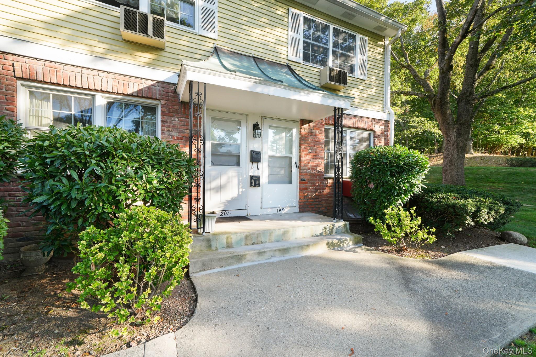 199 Parkside Drive, Suffern, NY 10901