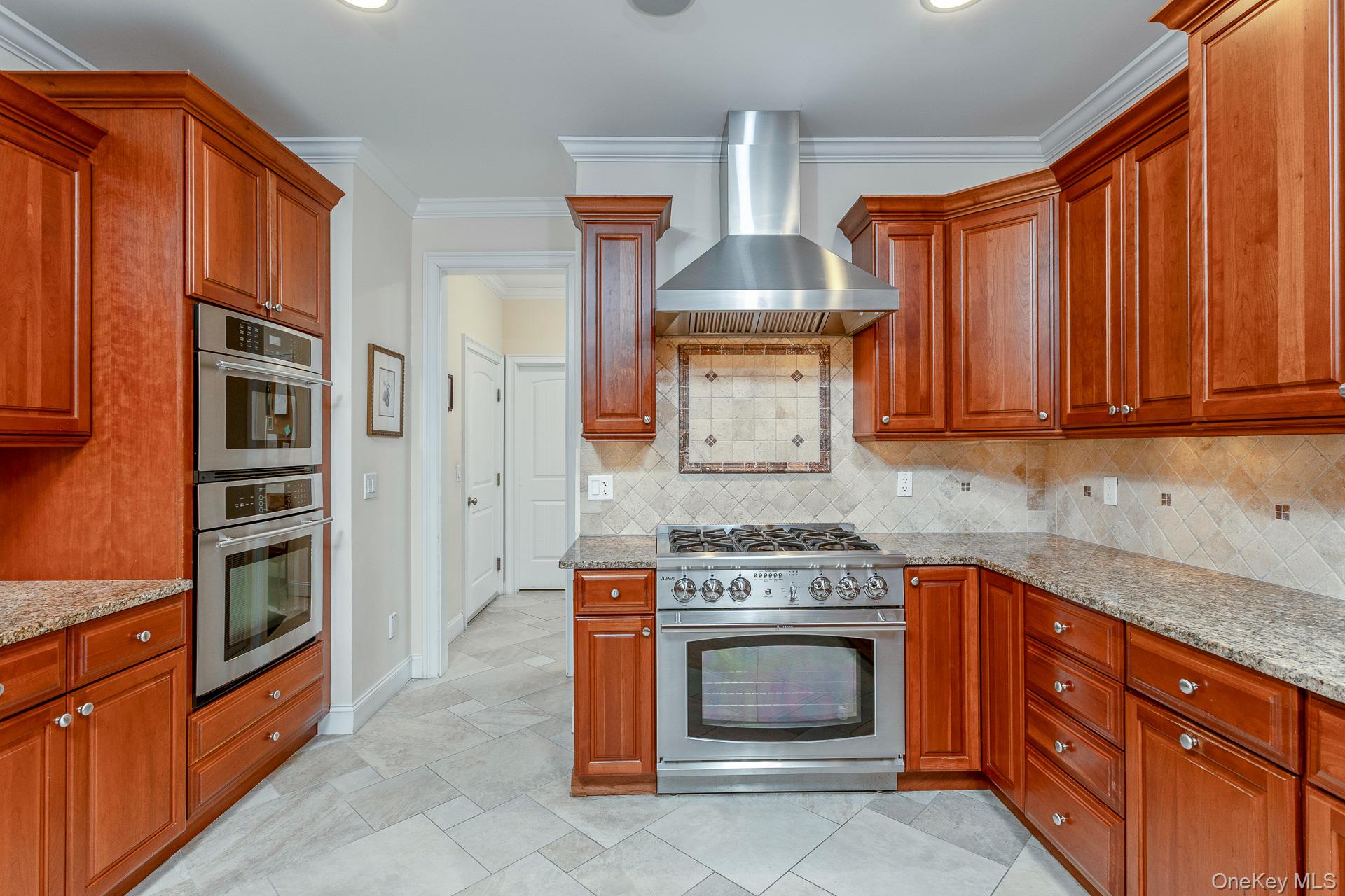 4 Martin Avenue, Shoreham, NY 11786