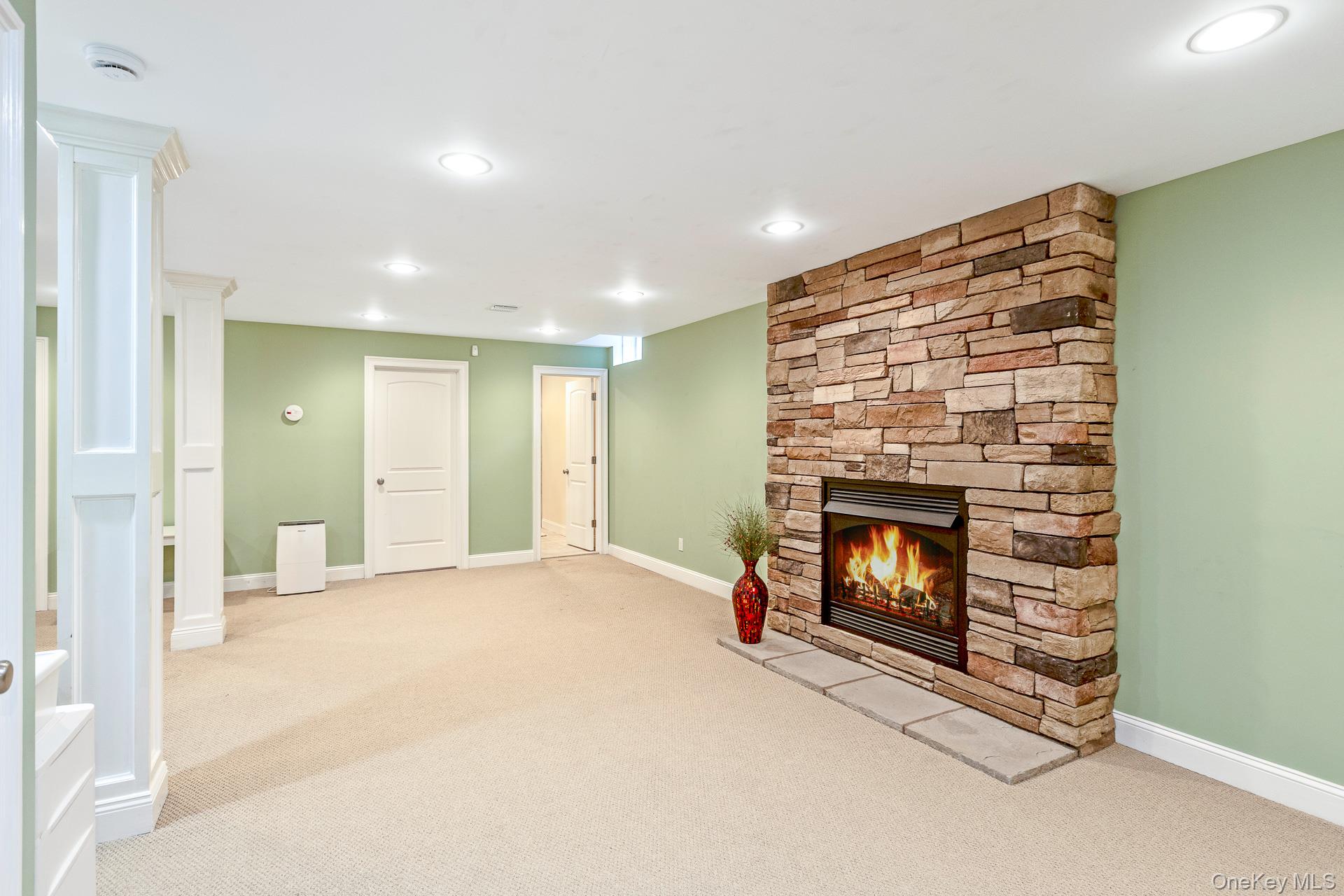 4 Martin Avenue, Shoreham, NY 11786