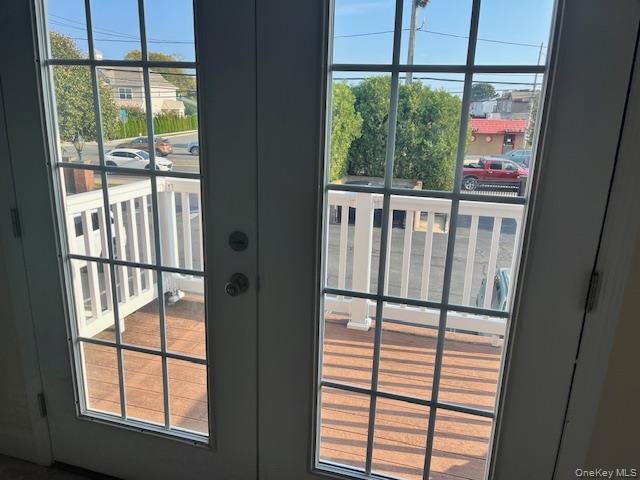 392 Montauk Highway, Lindenhurst, NY 11757