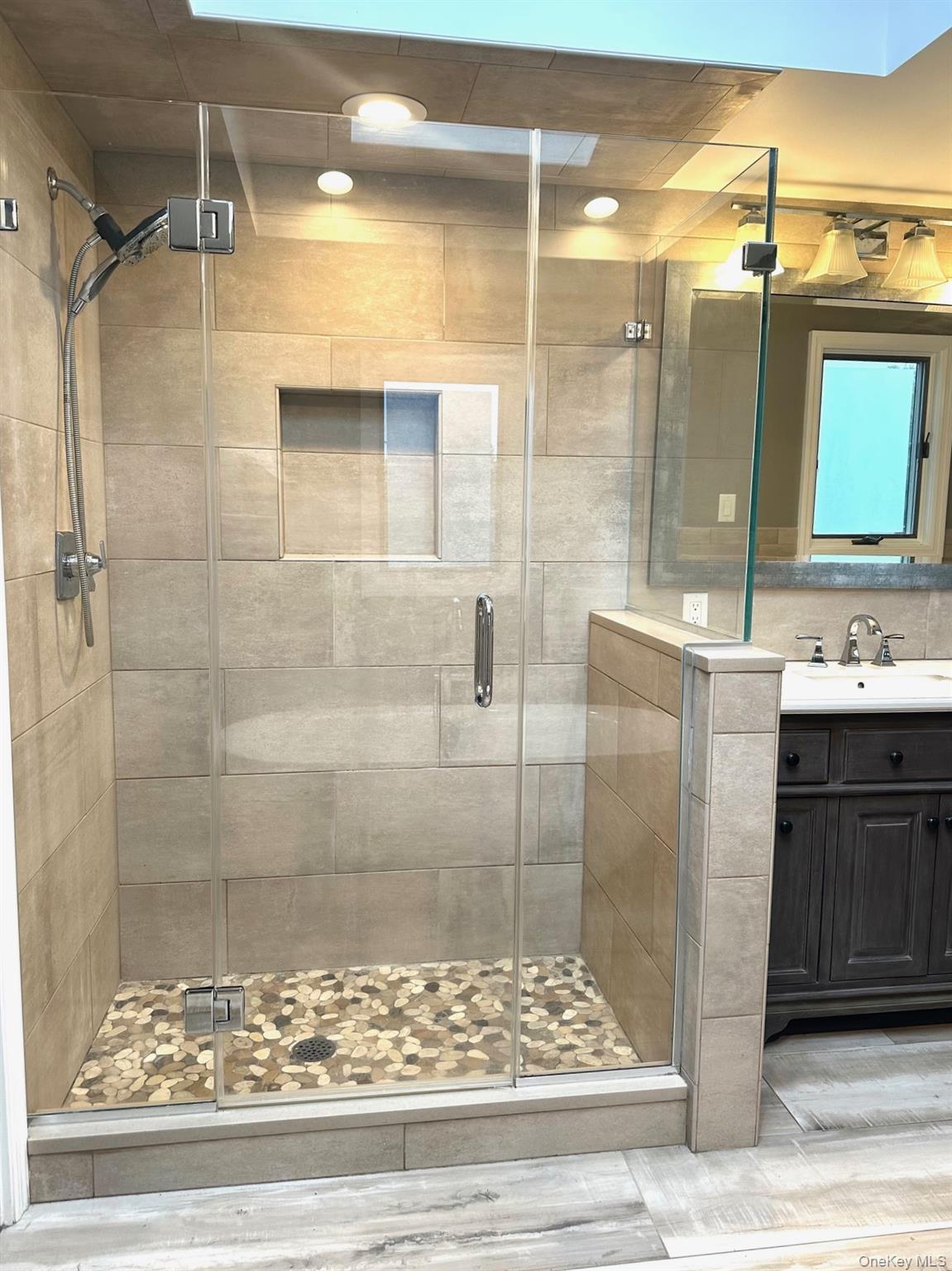 921 Wellington Road, Westbury, NY 11590