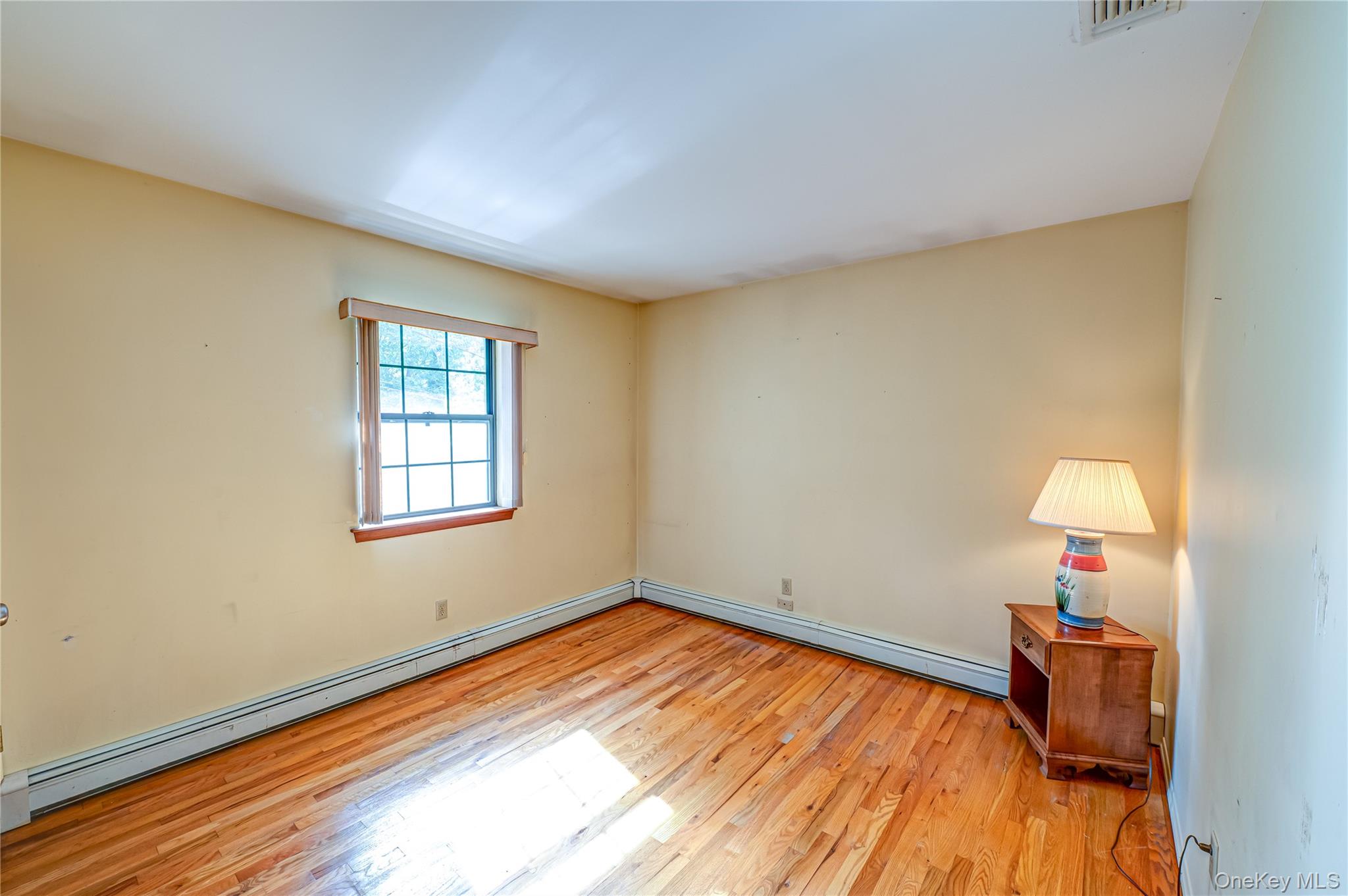 25 Violet Road, Kings Park, NY 11754