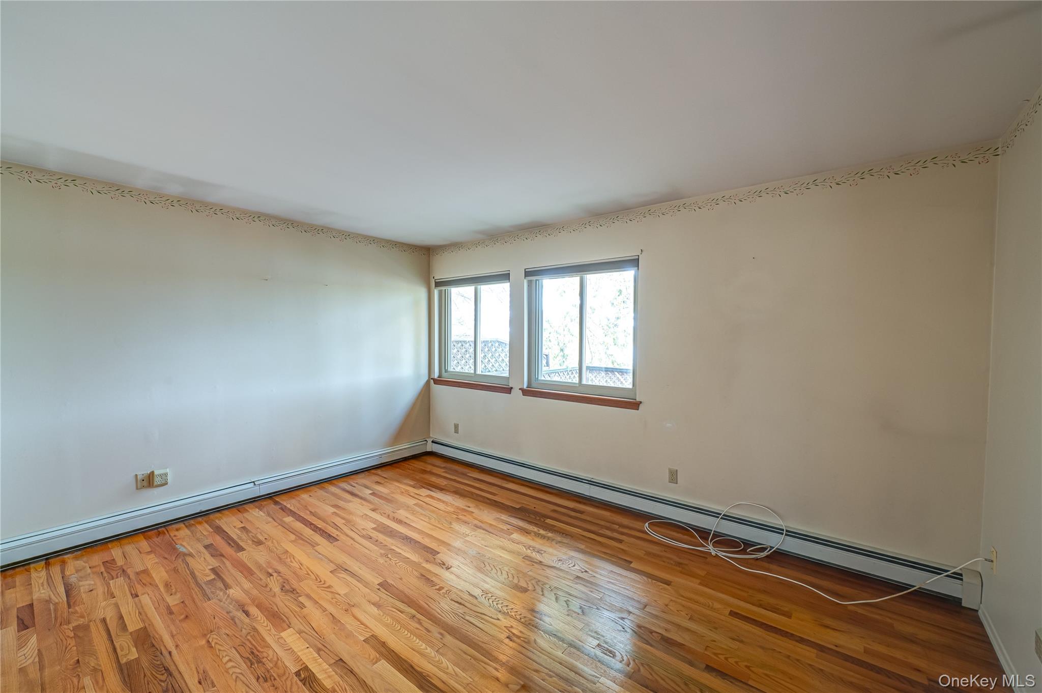 25 Violet Road, Kings Park, NY 11754