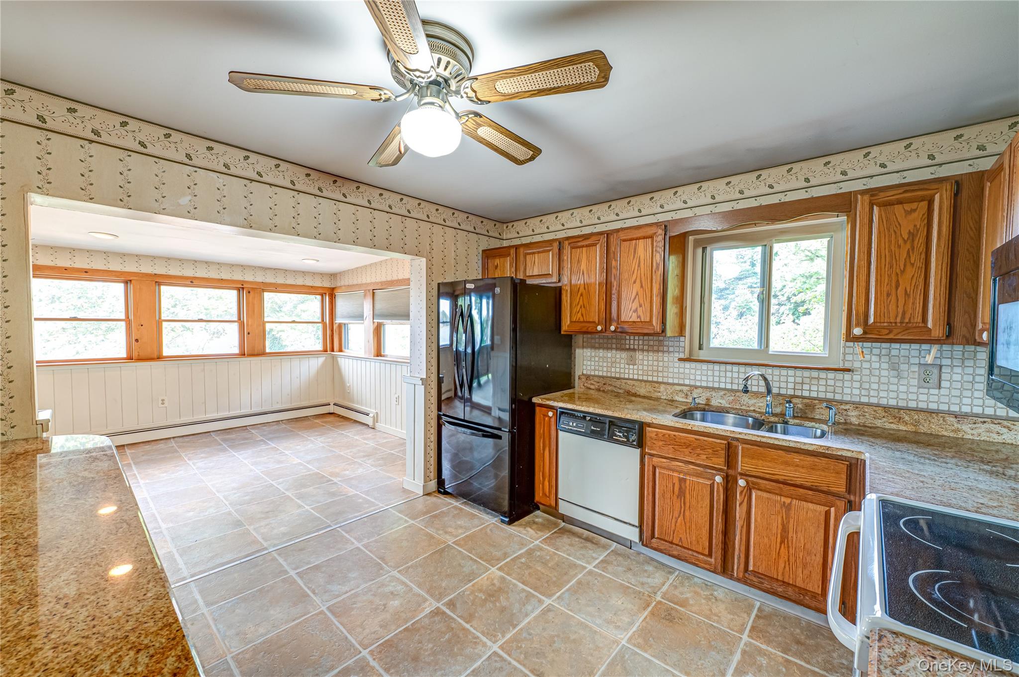 25 Violet Road, Kings Park, NY 11754