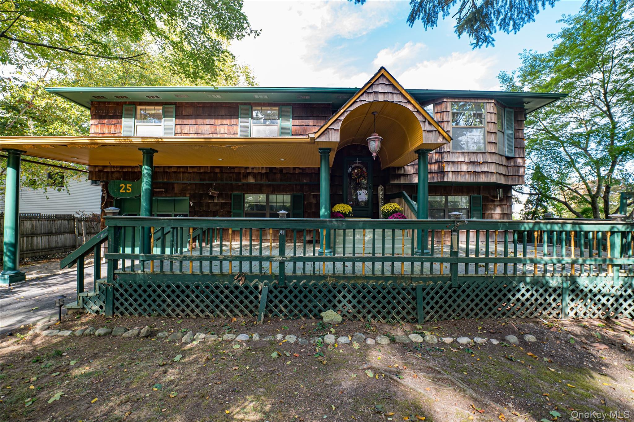 25 Violet Road, Kings Park, NY 11754