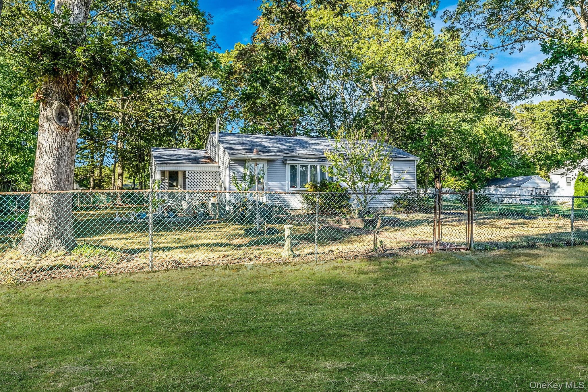 529 Elder Lane, Ronkonkoma, NY 11779