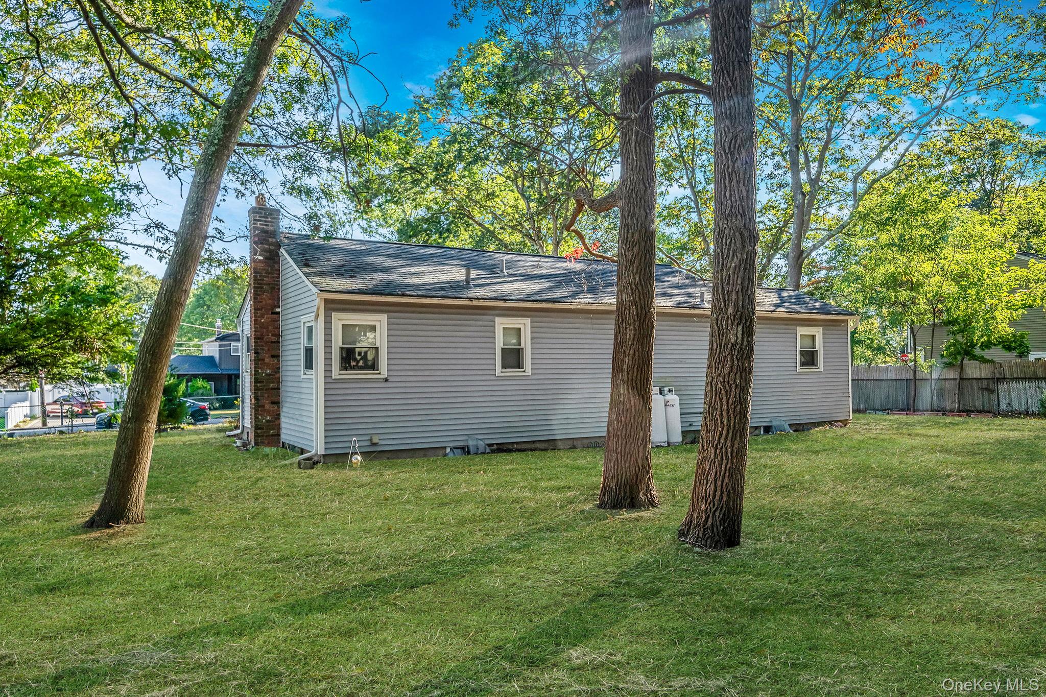 529 Elder Lane, Ronkonkoma, NY 11779